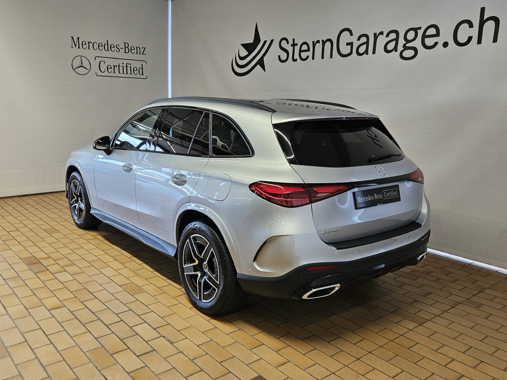 MERCEDES-BENZ GLC 300 e 4Matic AMG Line-image-2