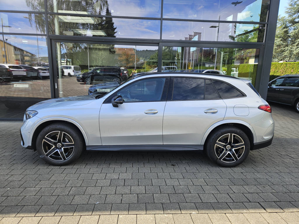 MERCEDES-BENZ GLC 300 e 4Matic AMG Line-image-1