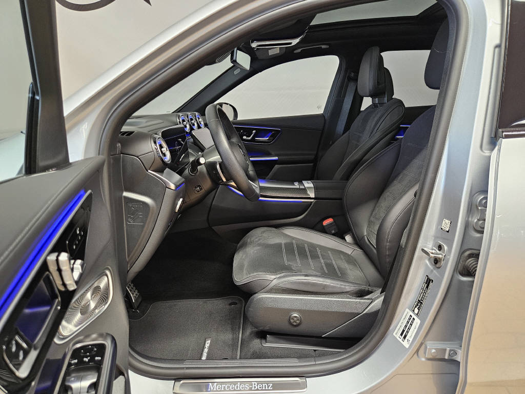 MERCEDES-BENZ GLC 300 e 4Matic AMG Line-image-7