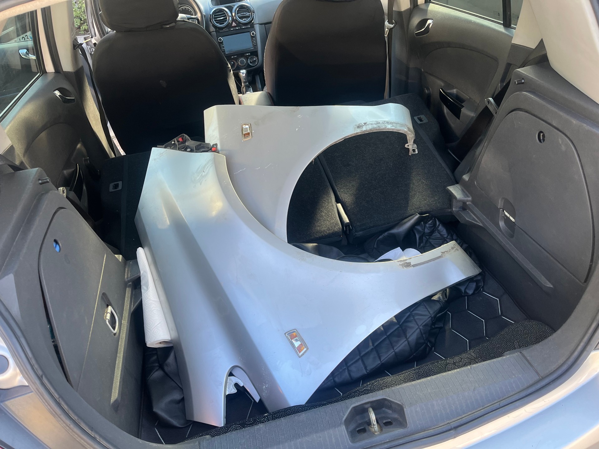 OPEL Corsa 1.4 TP Anniversary Automatic-image-8