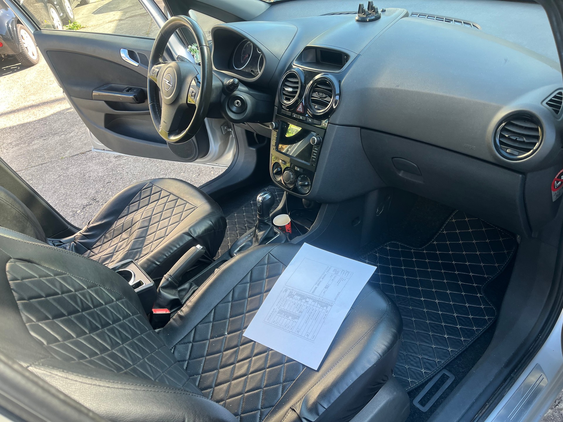 OPEL Corsa 1.4 TP Anniversary Automatic-image-10