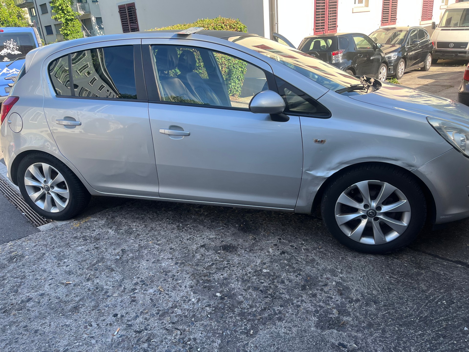 OPEL Corsa 1.4 TP Anniversary Automatic-image-3