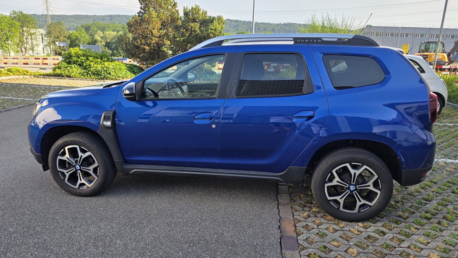 DACIA Duster TCe 150 Celebration 4x4 Kamera 360-image-5