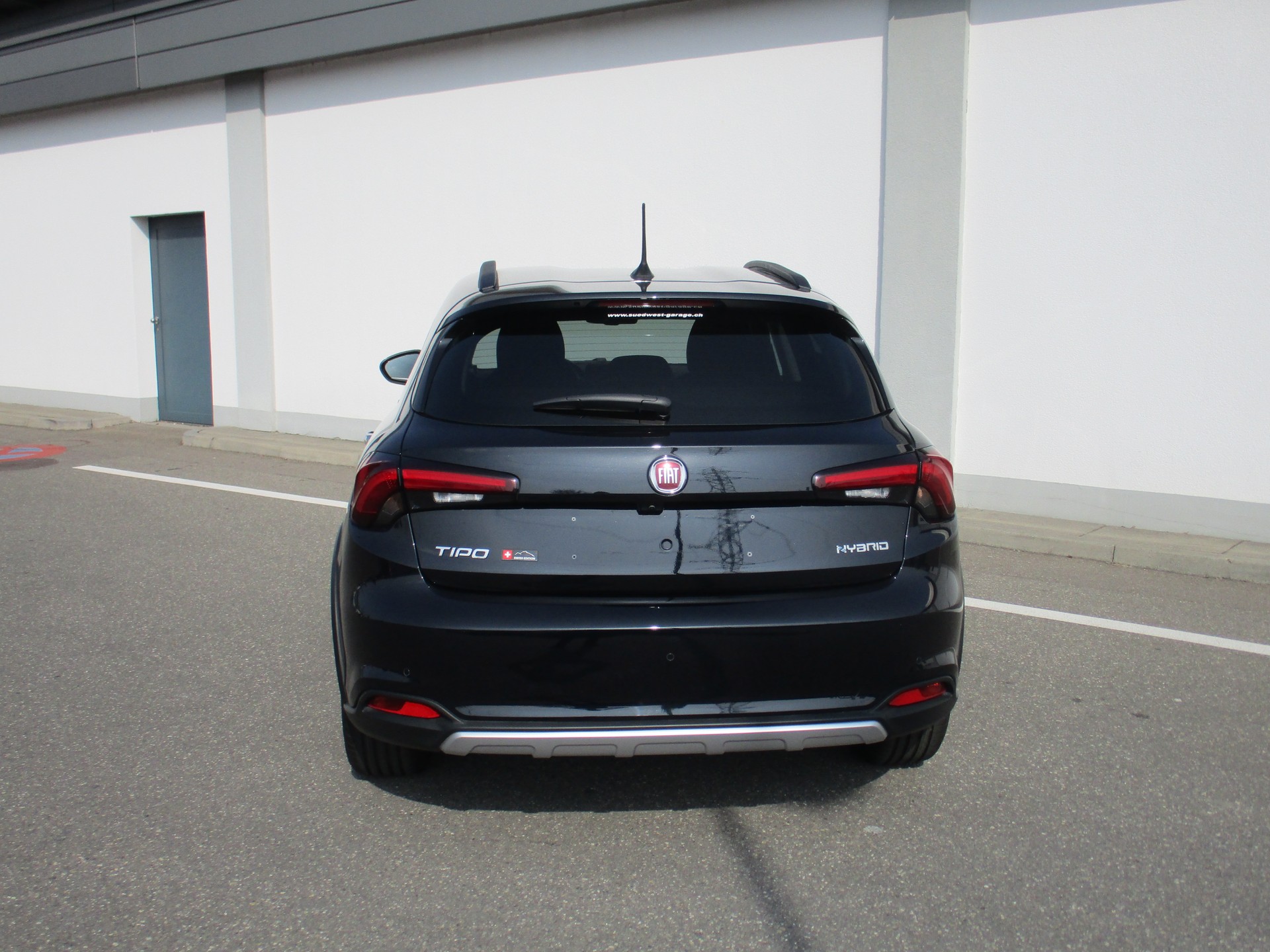 FIAT Tipo 1.5 MHEV Swiss Edition Cross-image-3