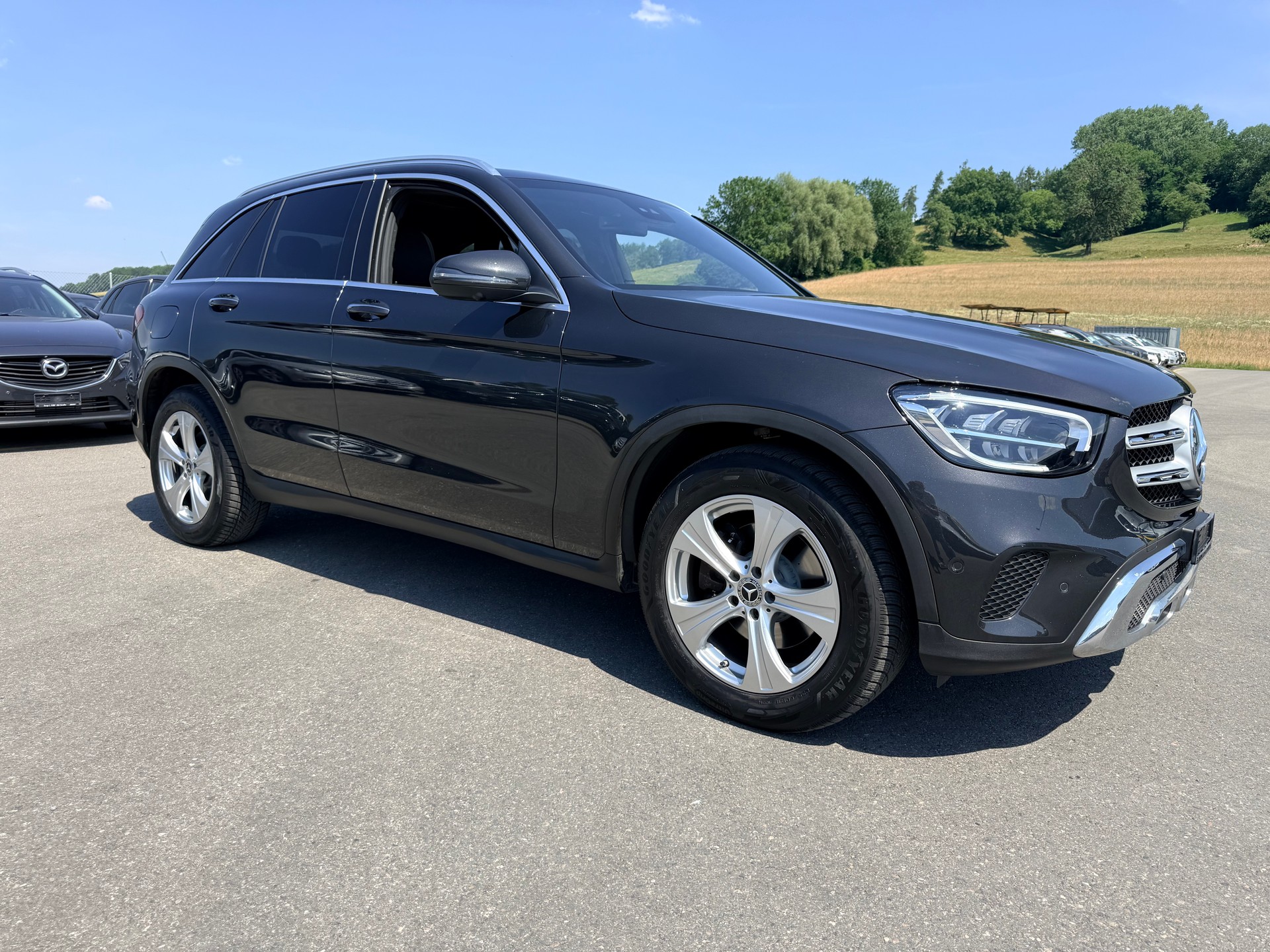 MERCEDES-BENZ GLC 220 d AMG Line Plus 4Matic 9G-Tronic-image-4