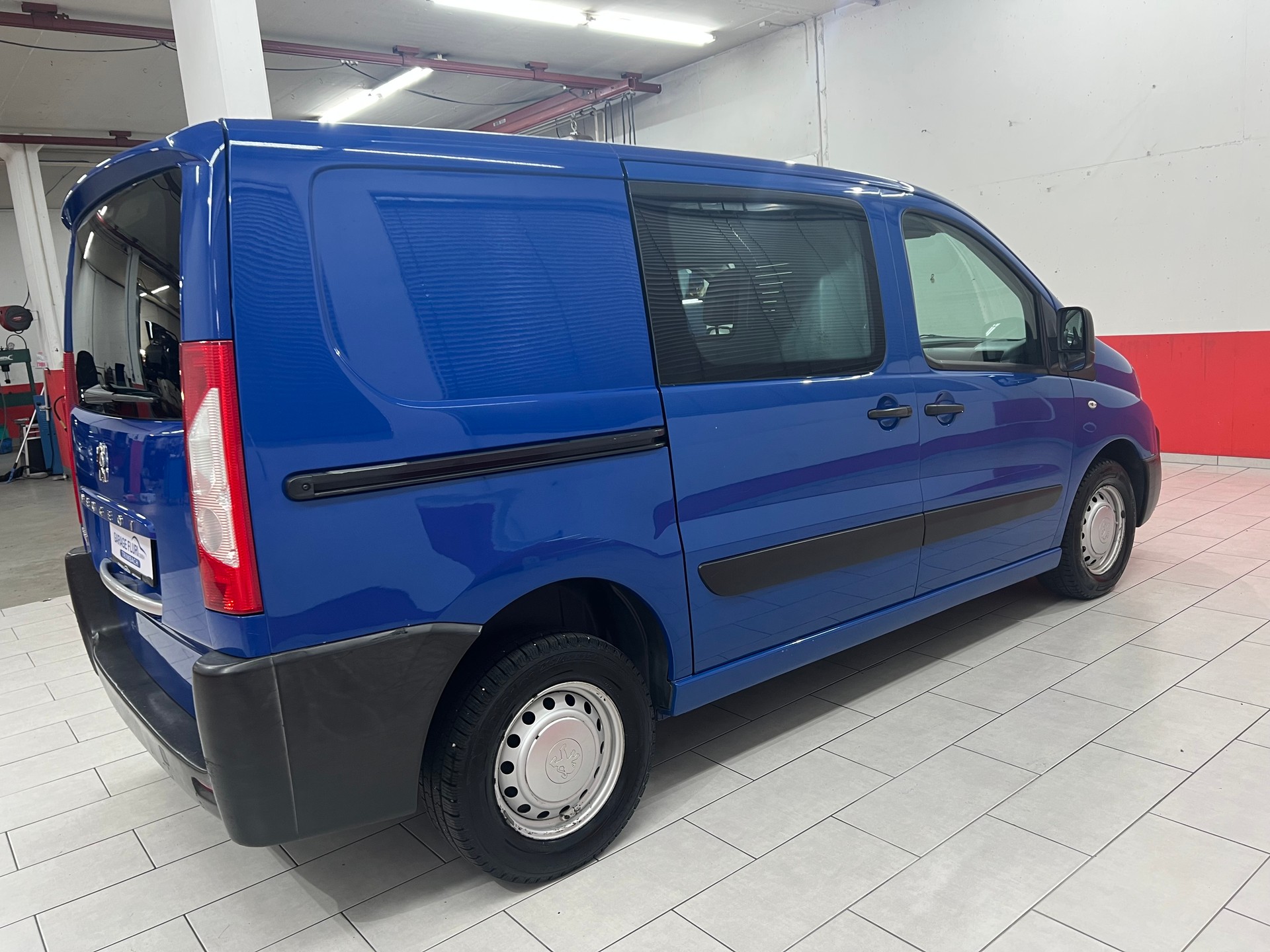 PEUGEOT Expert 1.6 HDi 227 L1H1-image-4