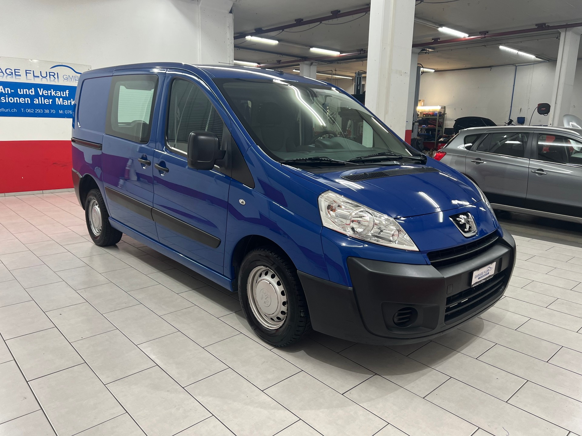 PEUGEOT Expert 1.6 HDi 227 L1H1-image-3