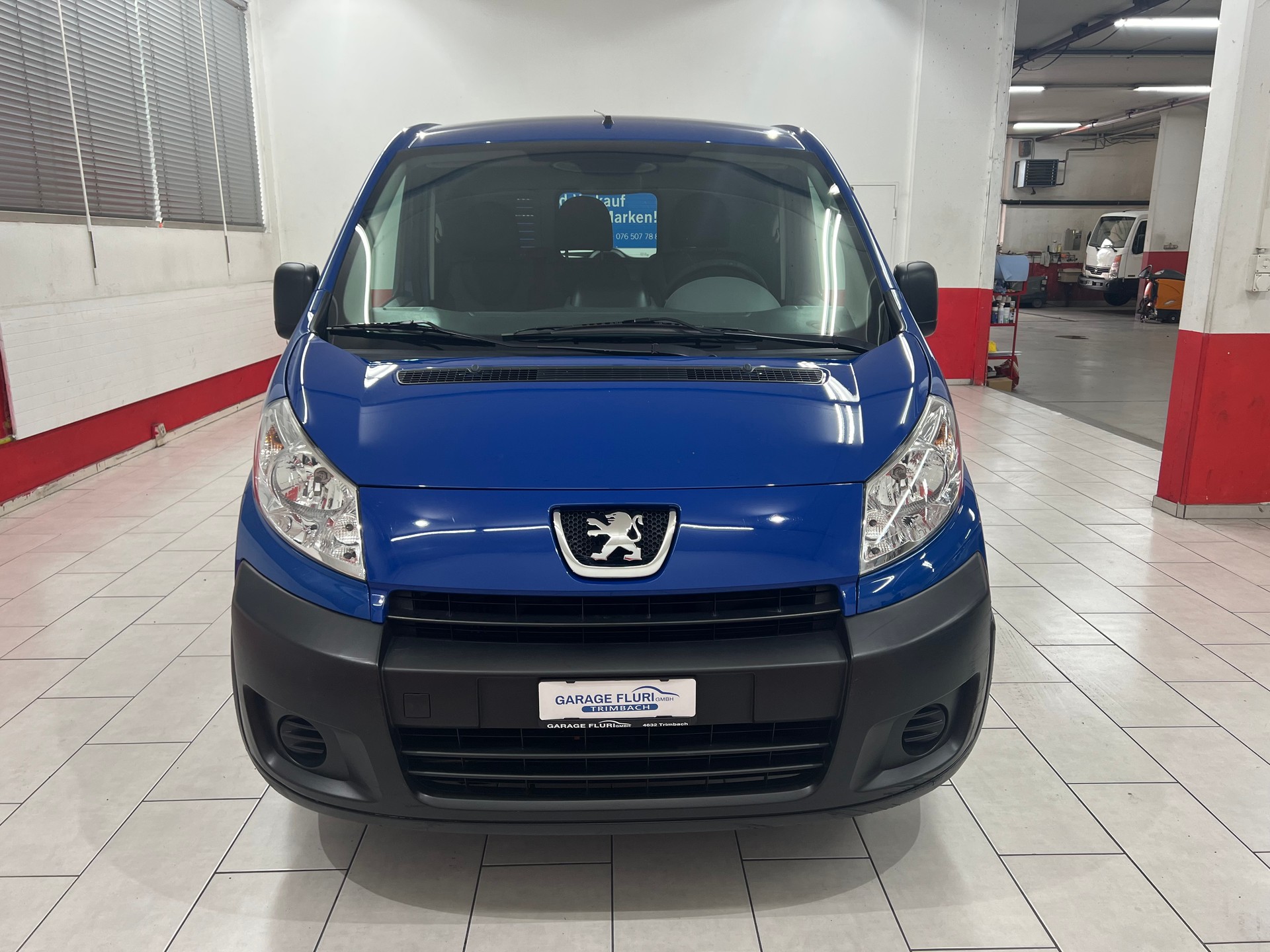 PEUGEOT Expert 1.6 HDi 227 L1H1-image-2