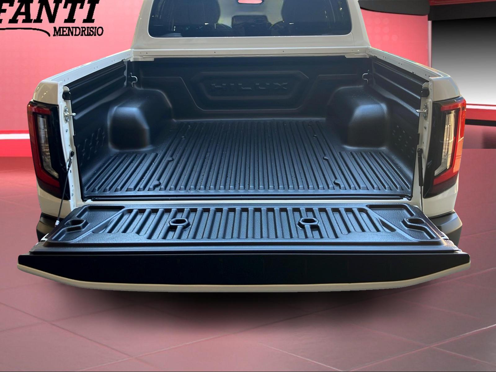 TOYOTA Hilux Double Cab.-Pick-up 59KWh Style-image-9