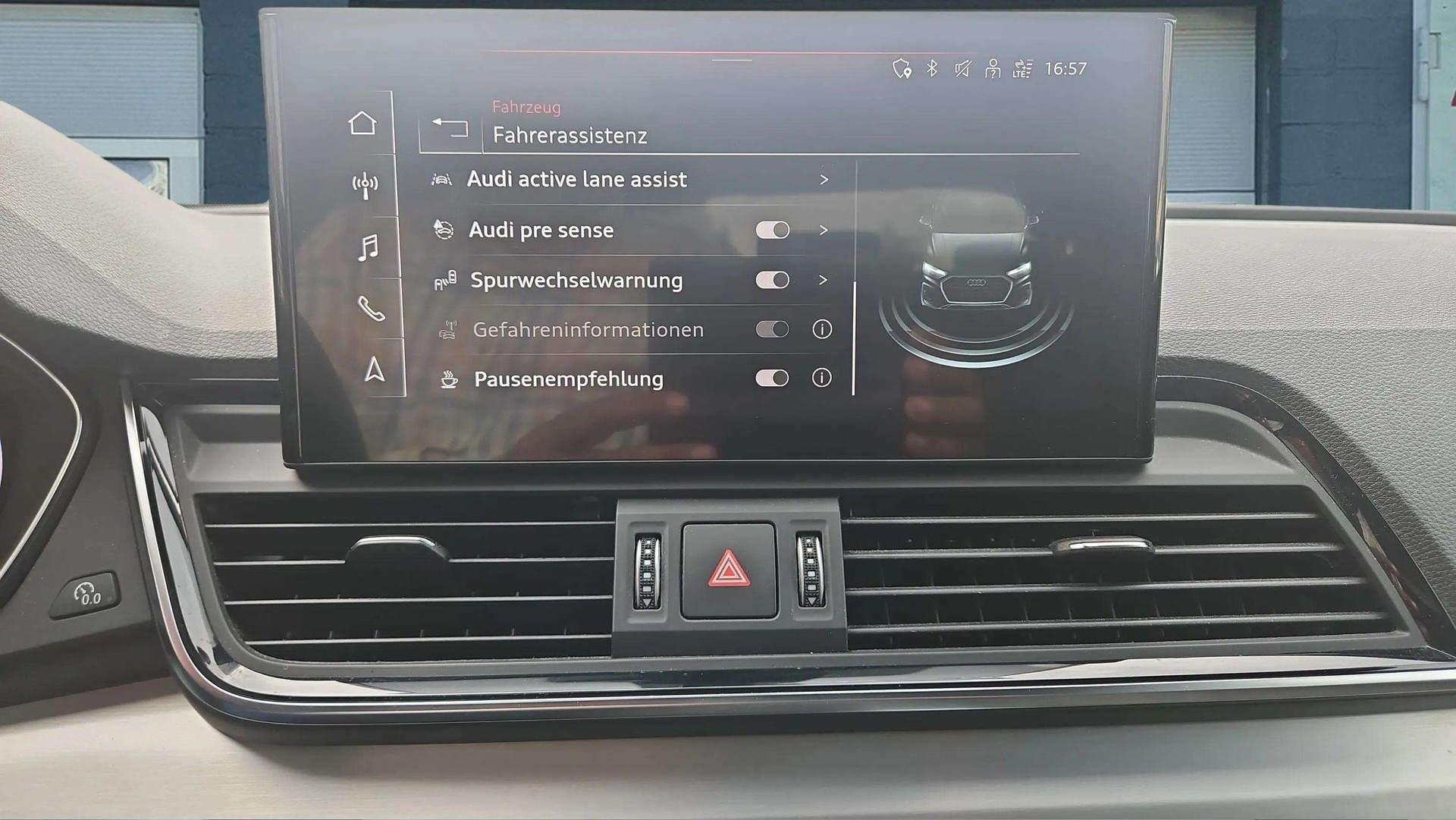 AUDI Q5 40 TDI S line quattro S-tronic mit Panoramadach & 5J Werksgarantie oder bis 100000km-image-24