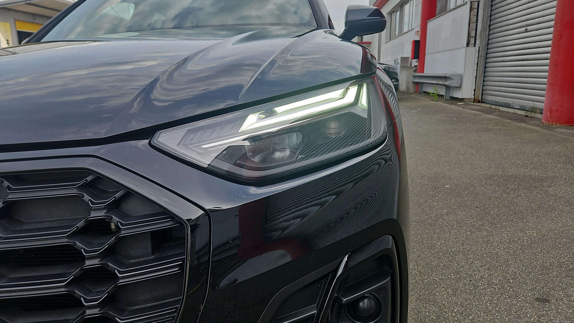 AUDI Q5 40 TDI S line quattro S-tronic mit Panoramadach & 5J Werksgarantie oder bis 100000km-image-31