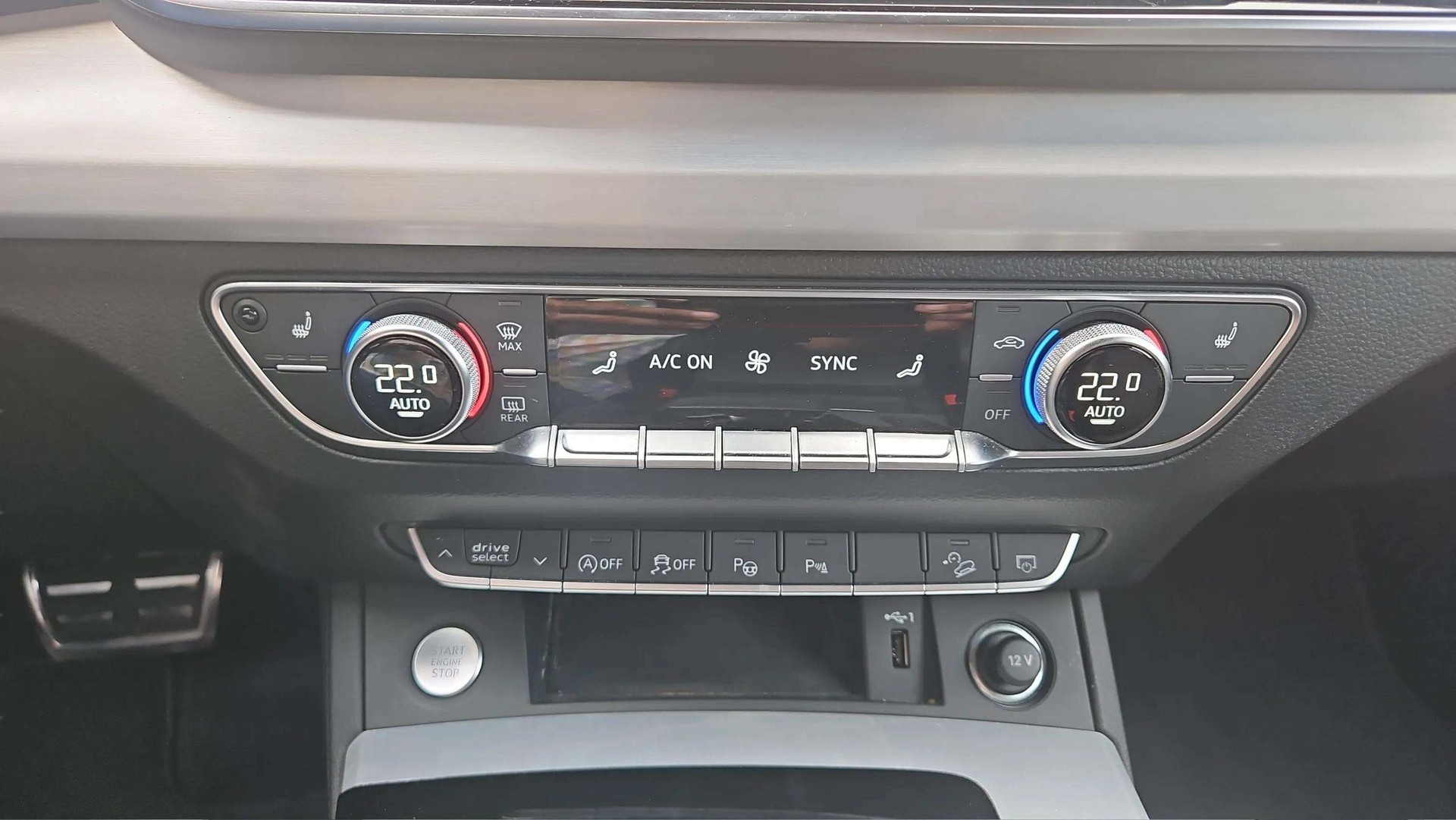 AUDI Q5 40 TDI S line quattro S-tronic mit Panoramadach & 5J Werksgarantie oder bis 100000km-image-26