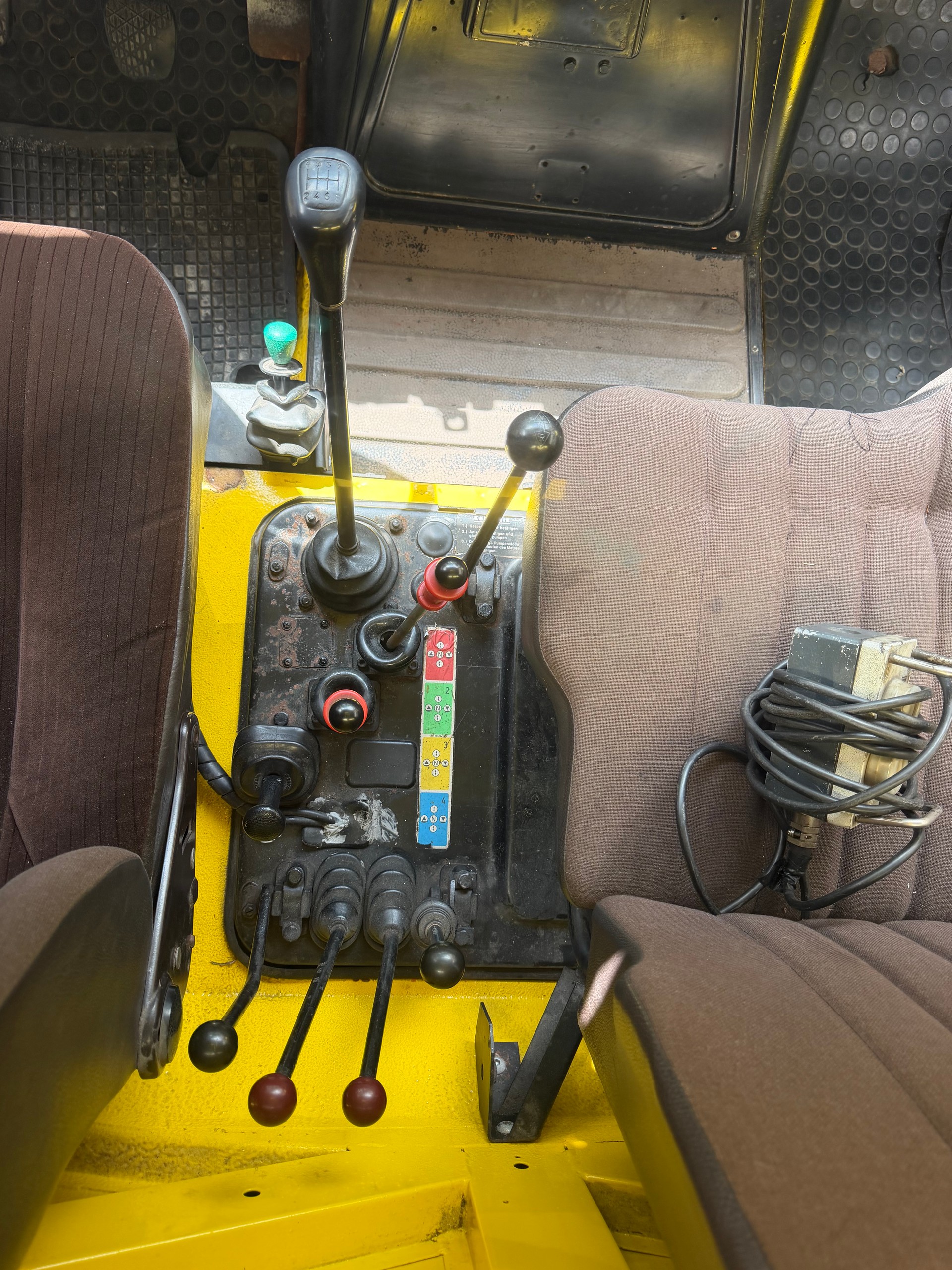 UNIMOG U 1400-image-7