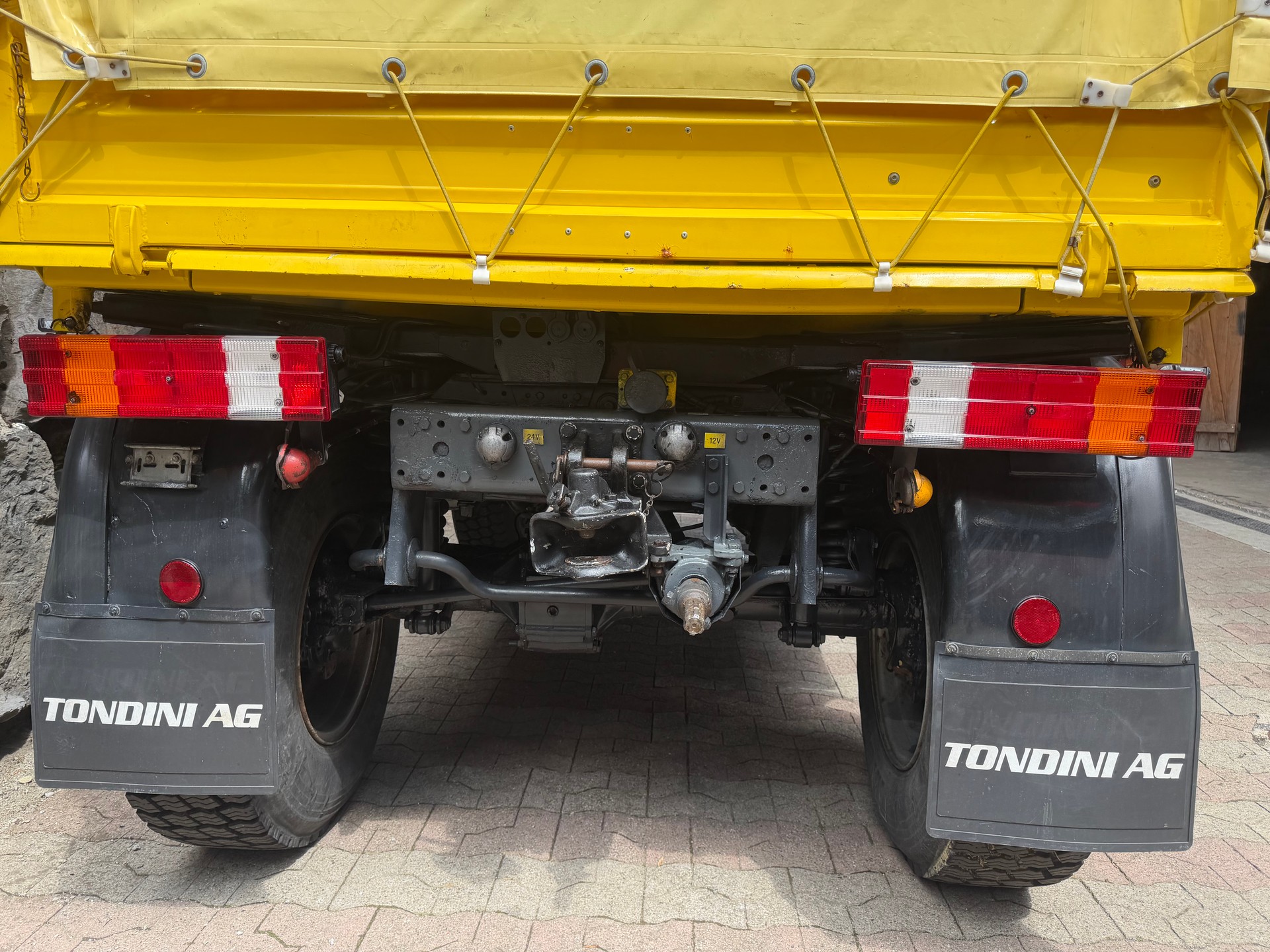 UNIMOG U 1400-image-4