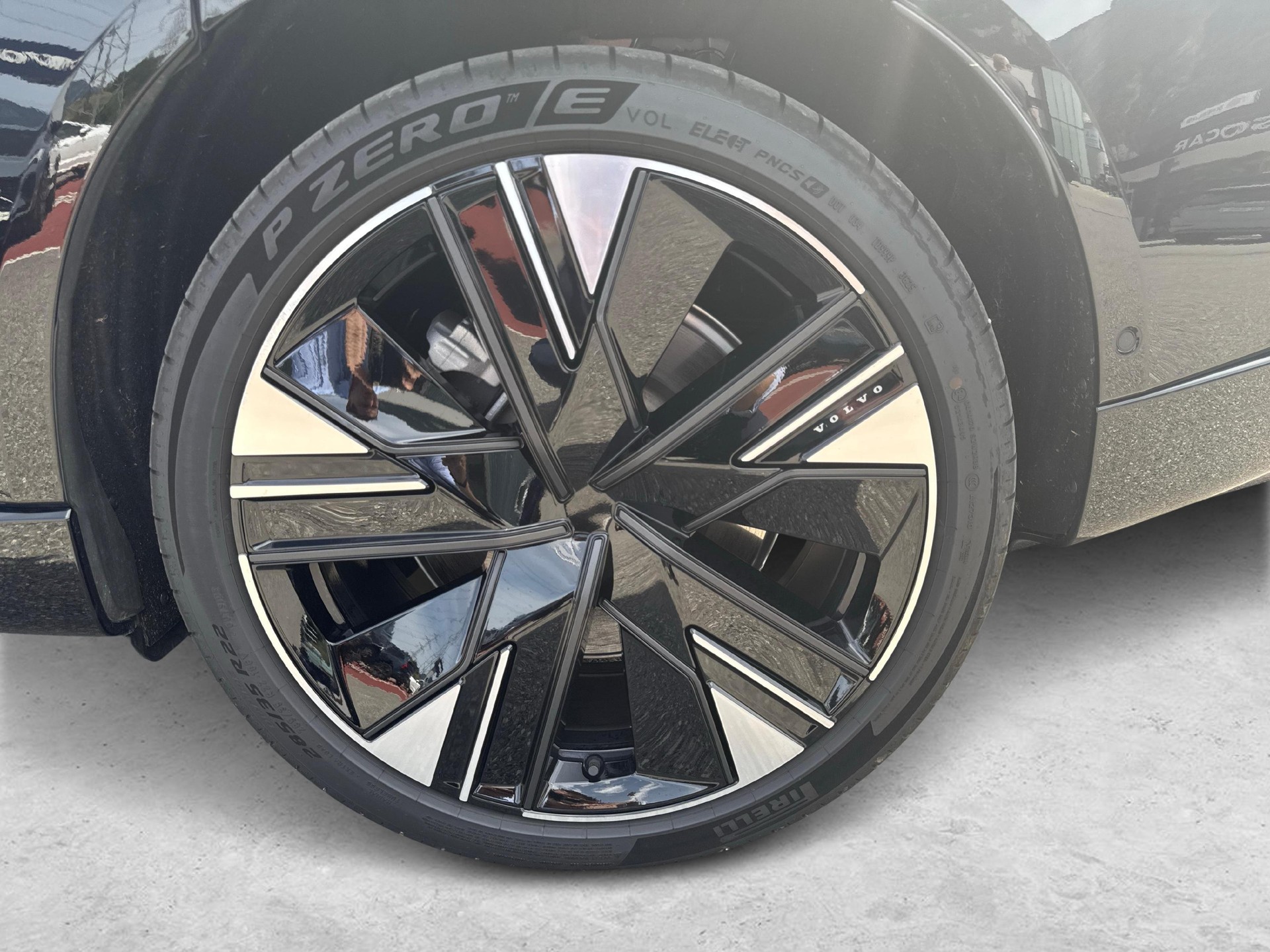 VOLVO ES90 Ultra-image-14