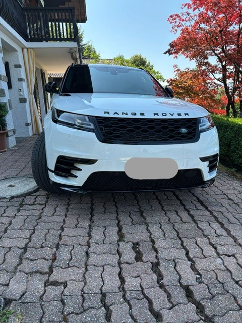 LAND ROVER 2.0 T 300 R-Dynamic-image-1