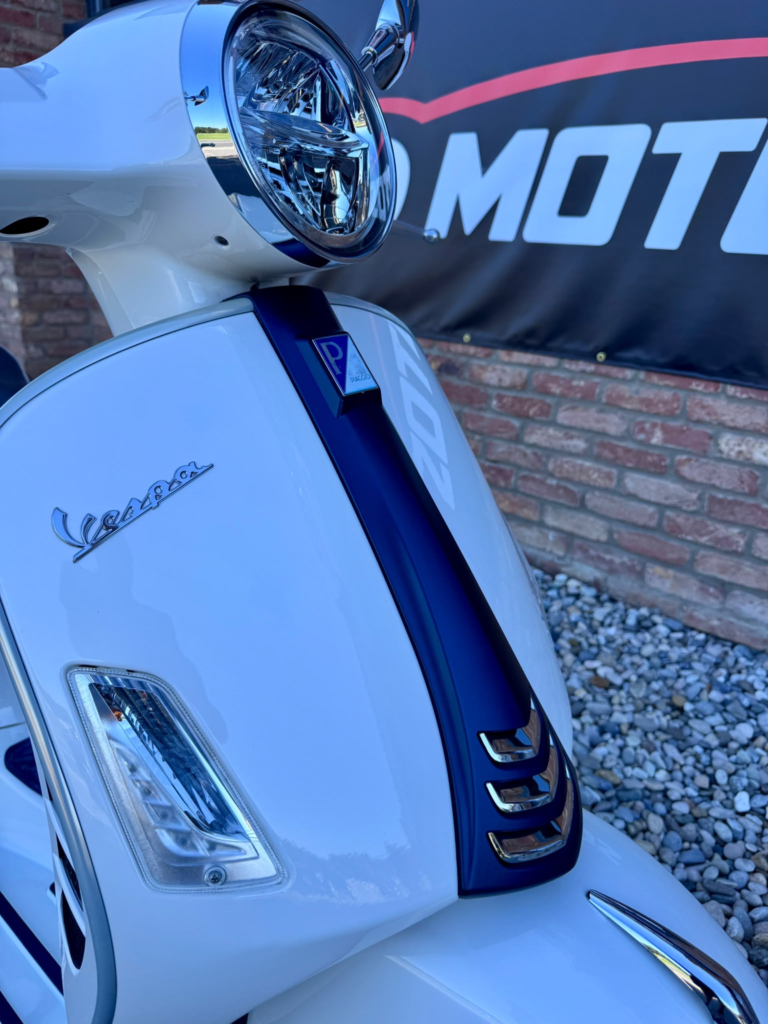 PIAGGIO Vespa GTS 300 HPE Yacht Club ABS/ASR-image-6