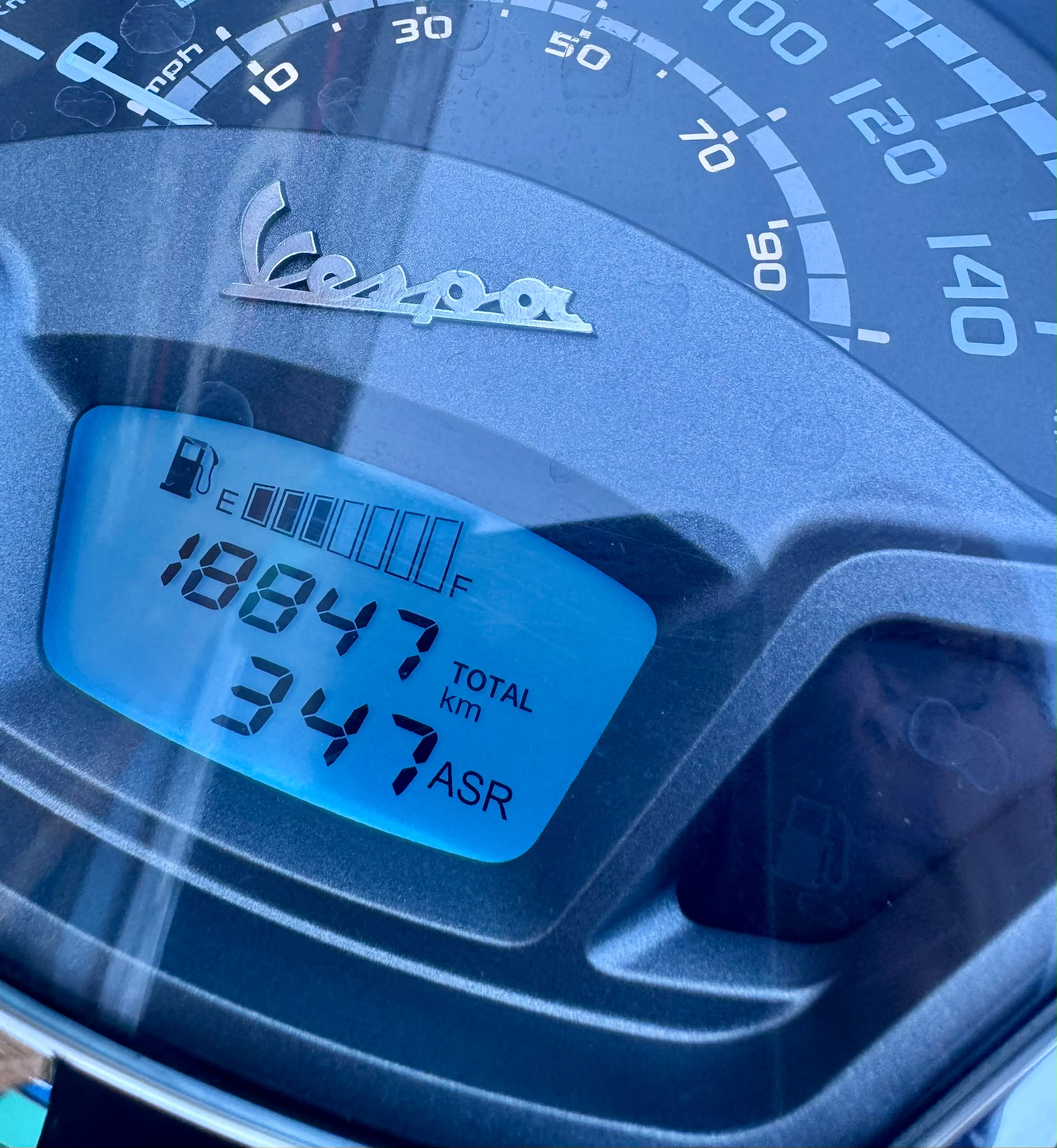 PIAGGIO Vespa GTS 300 HPE Yacht Club ABS/ASR-image-9