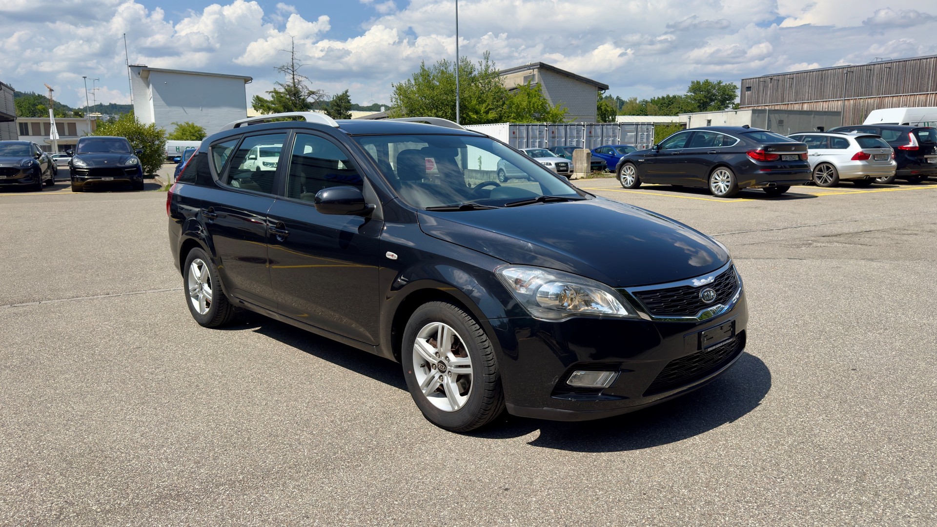 KIA Cee'd Sporty Wagon 1.6 16V Trend-image-3