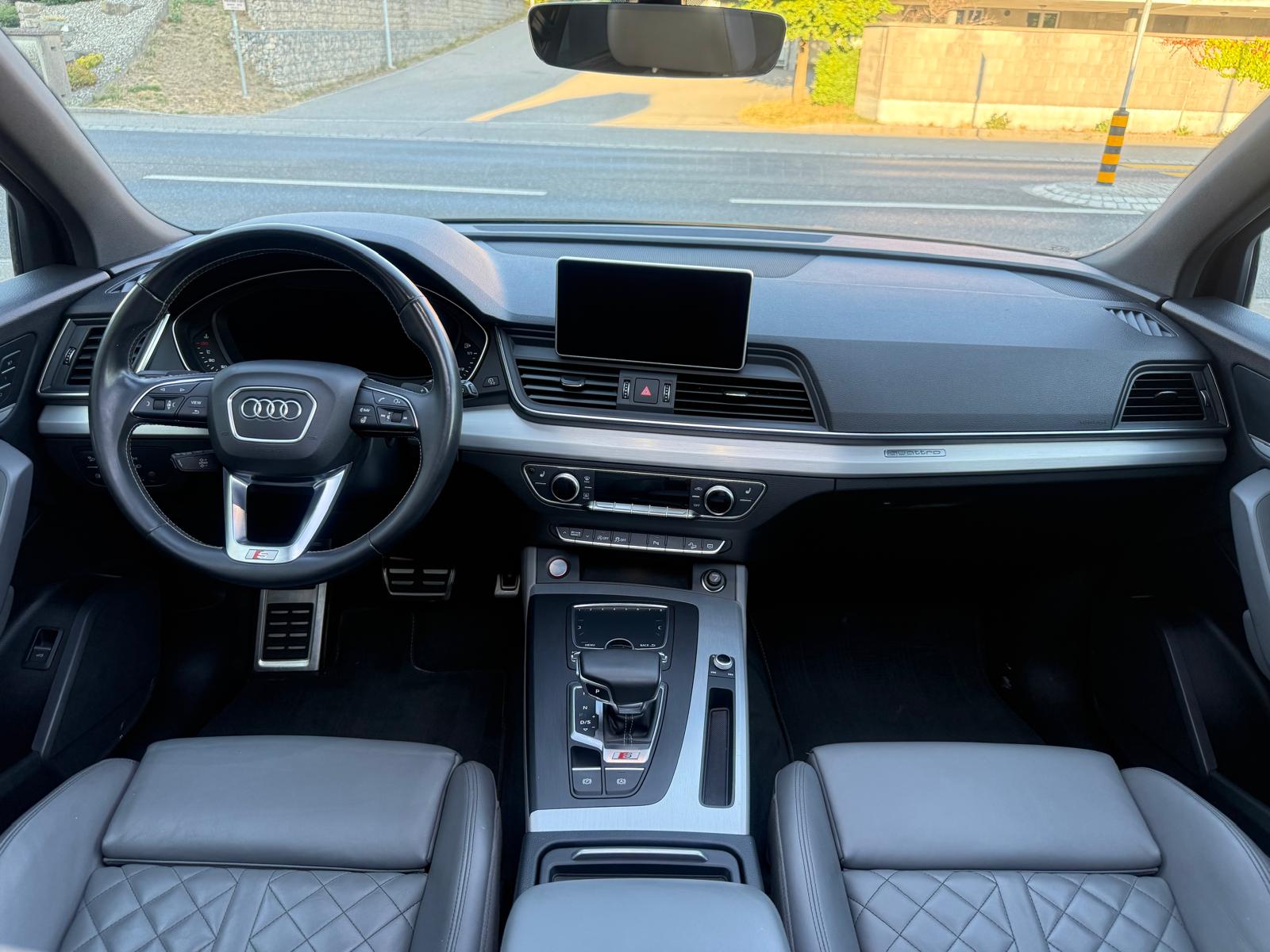 AUDI SQ5 3.0 TFSI quattro S-tronic-image-11