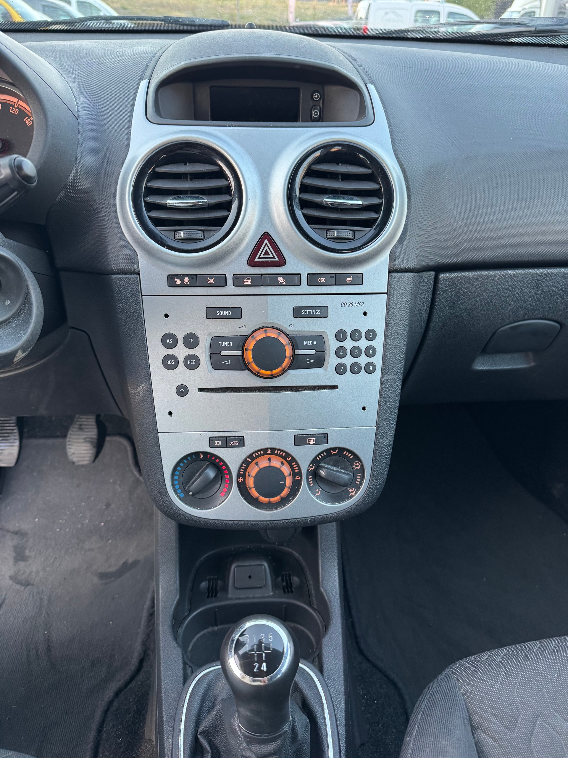 OPEL Corsa 1.4 Turbo Active Edition-image-16