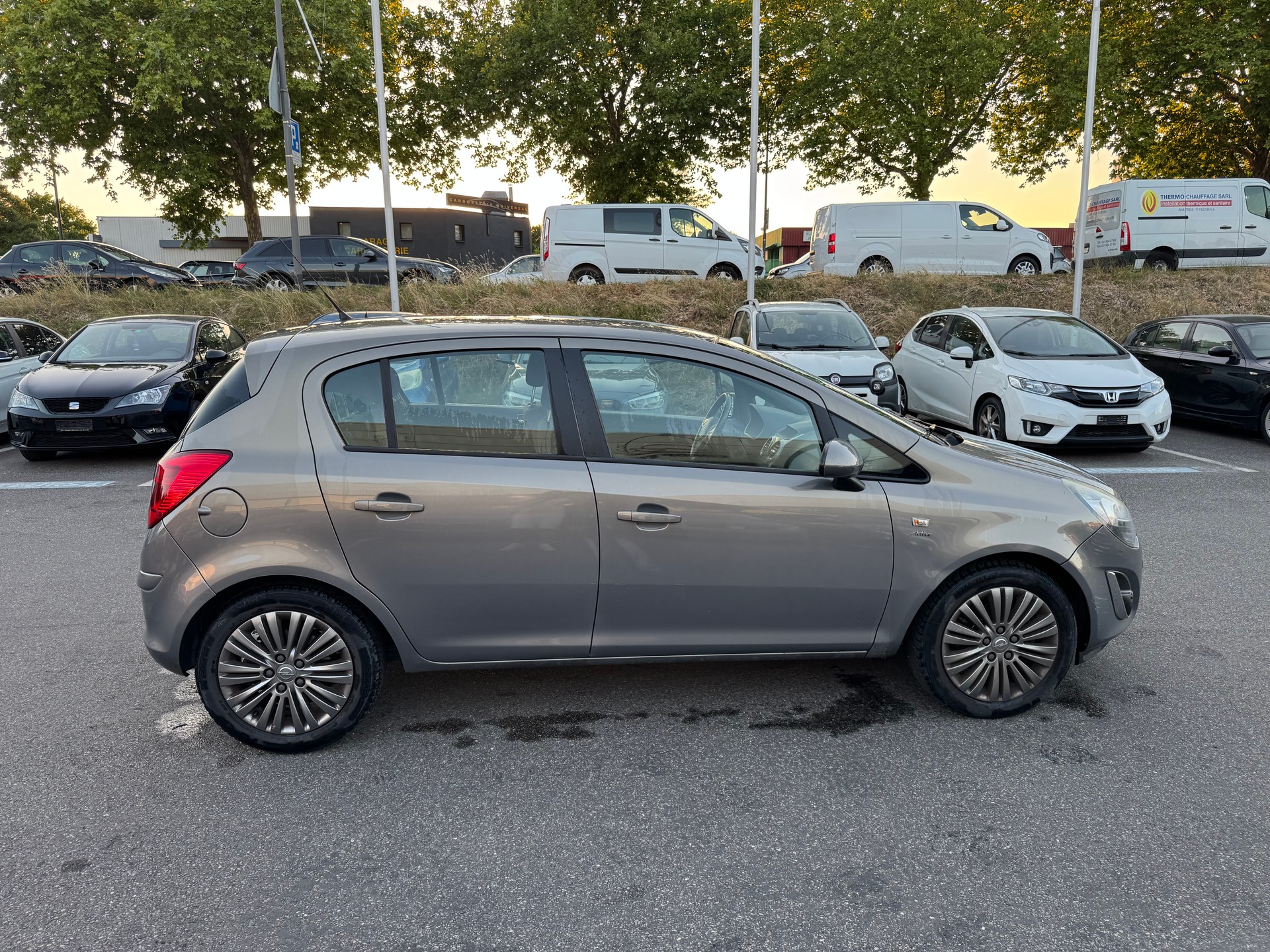 OPEL Corsa 1.4 Turbo Active Edition-image-4