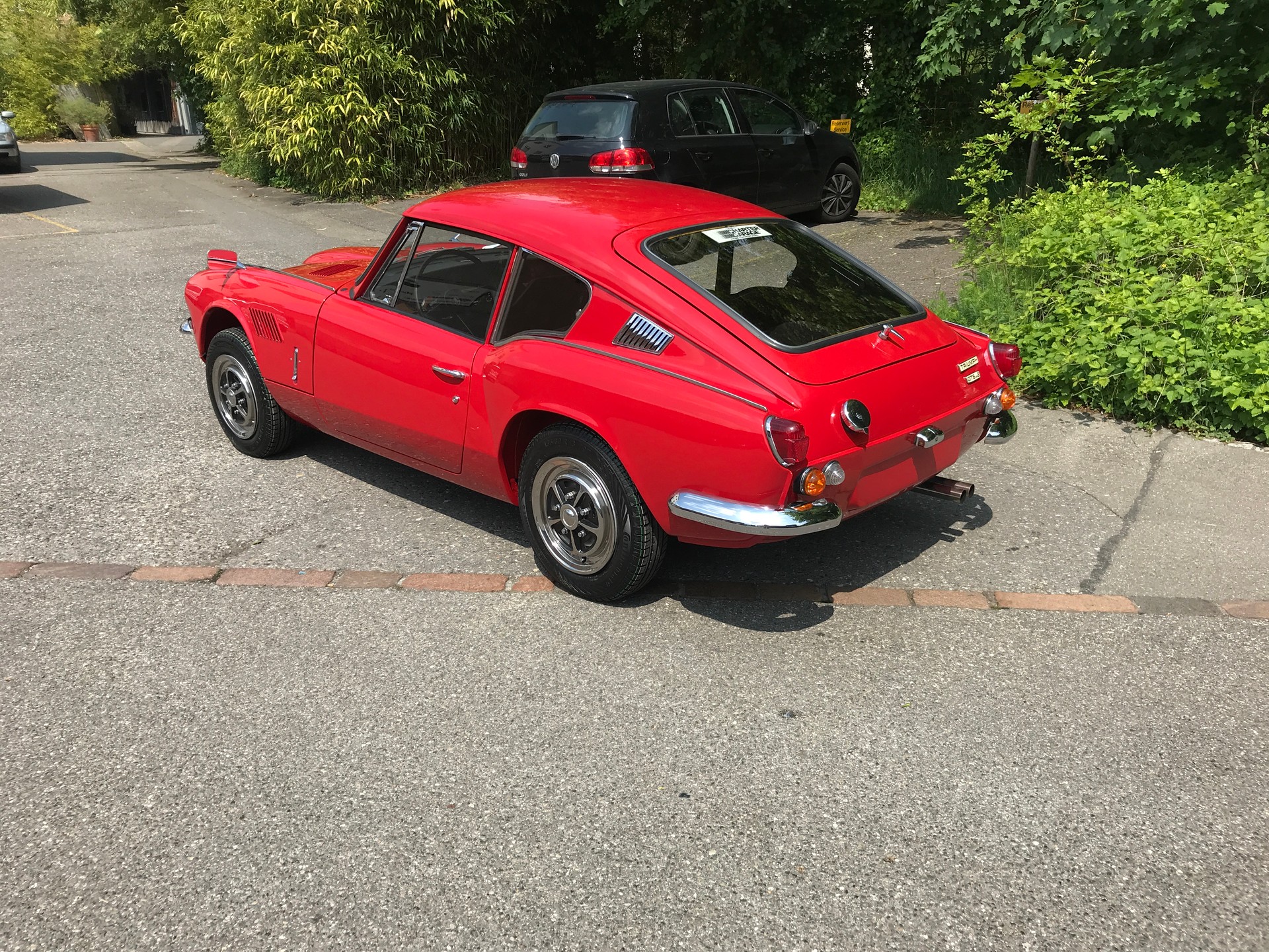TRIUMPH GT6-image-3