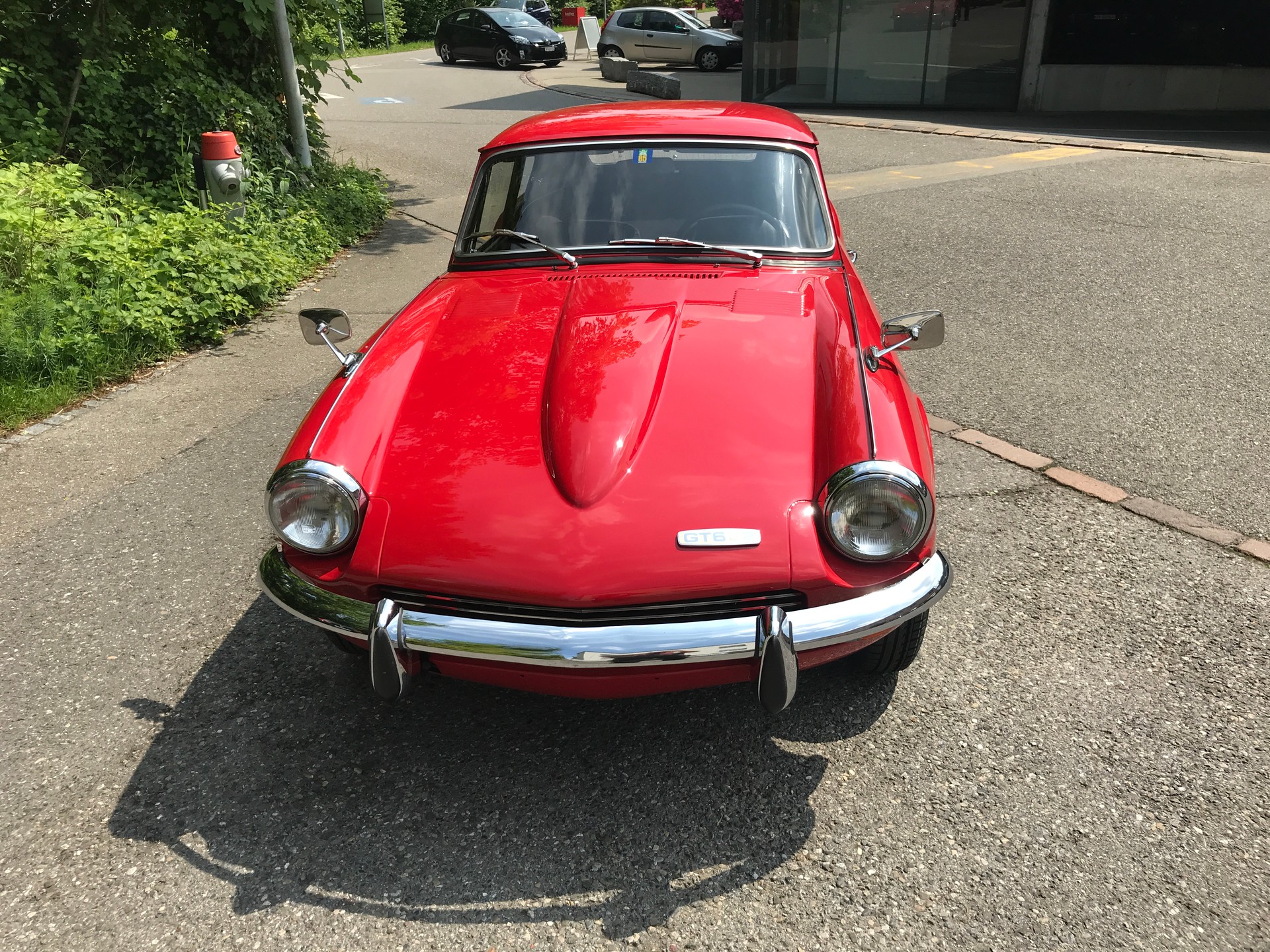 TRIUMPH GT6-image-0