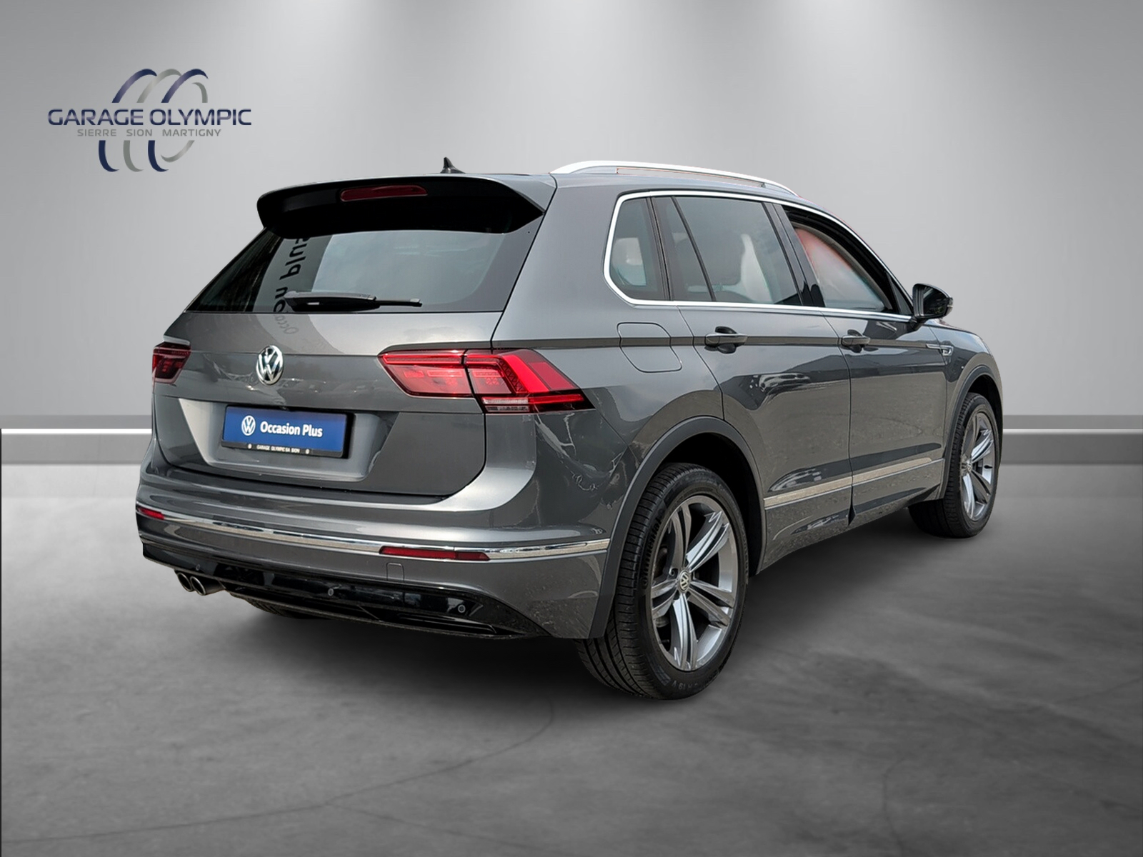 VW Tiguan 2.0TSI Highline 4Motion-image-2