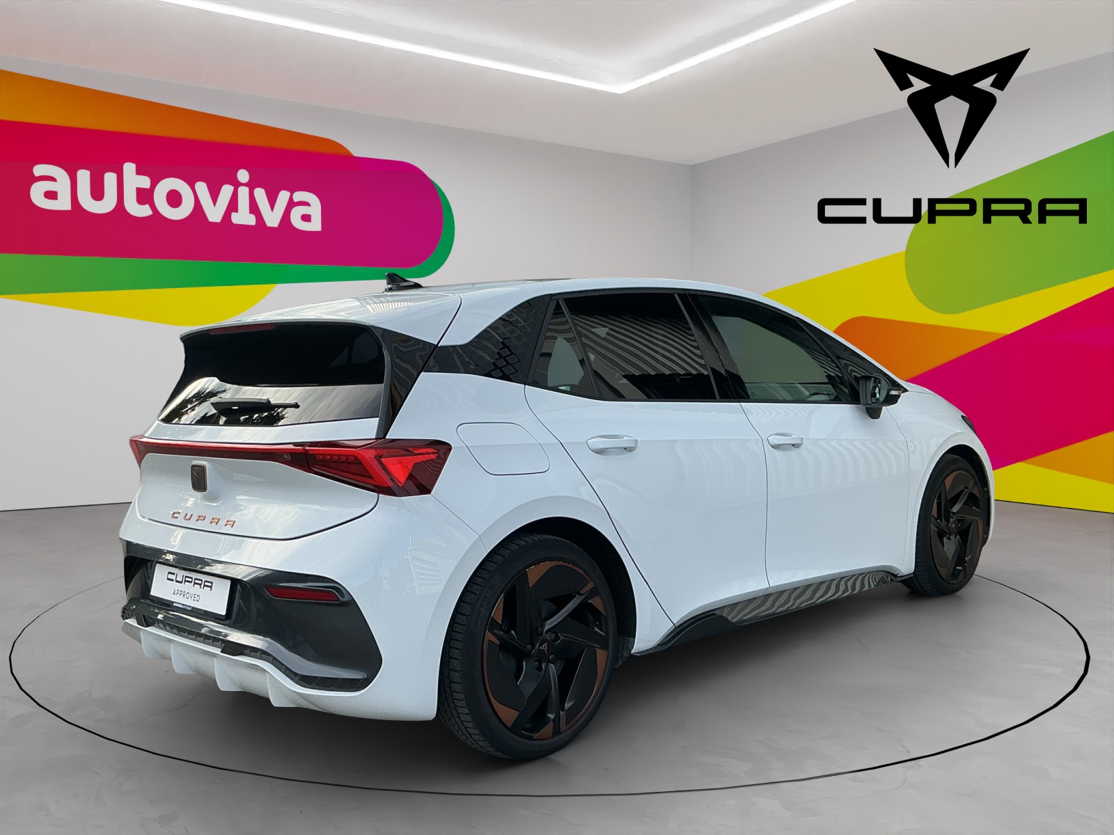 CUPRA Born 58 kWh-showroom-element-2