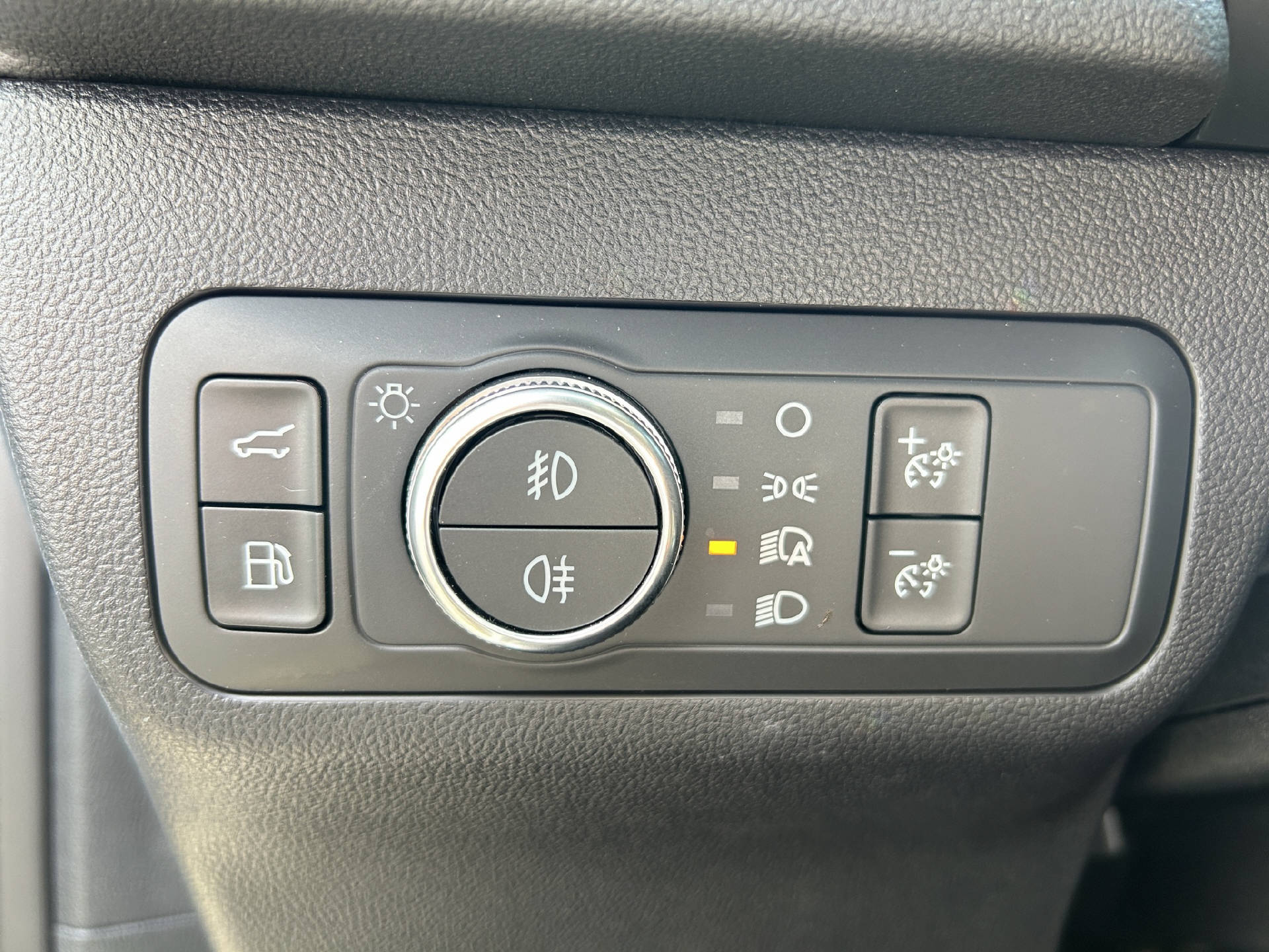 FORD Kuga 2.5 Plug-in Hybrid ST-Line X-image-21