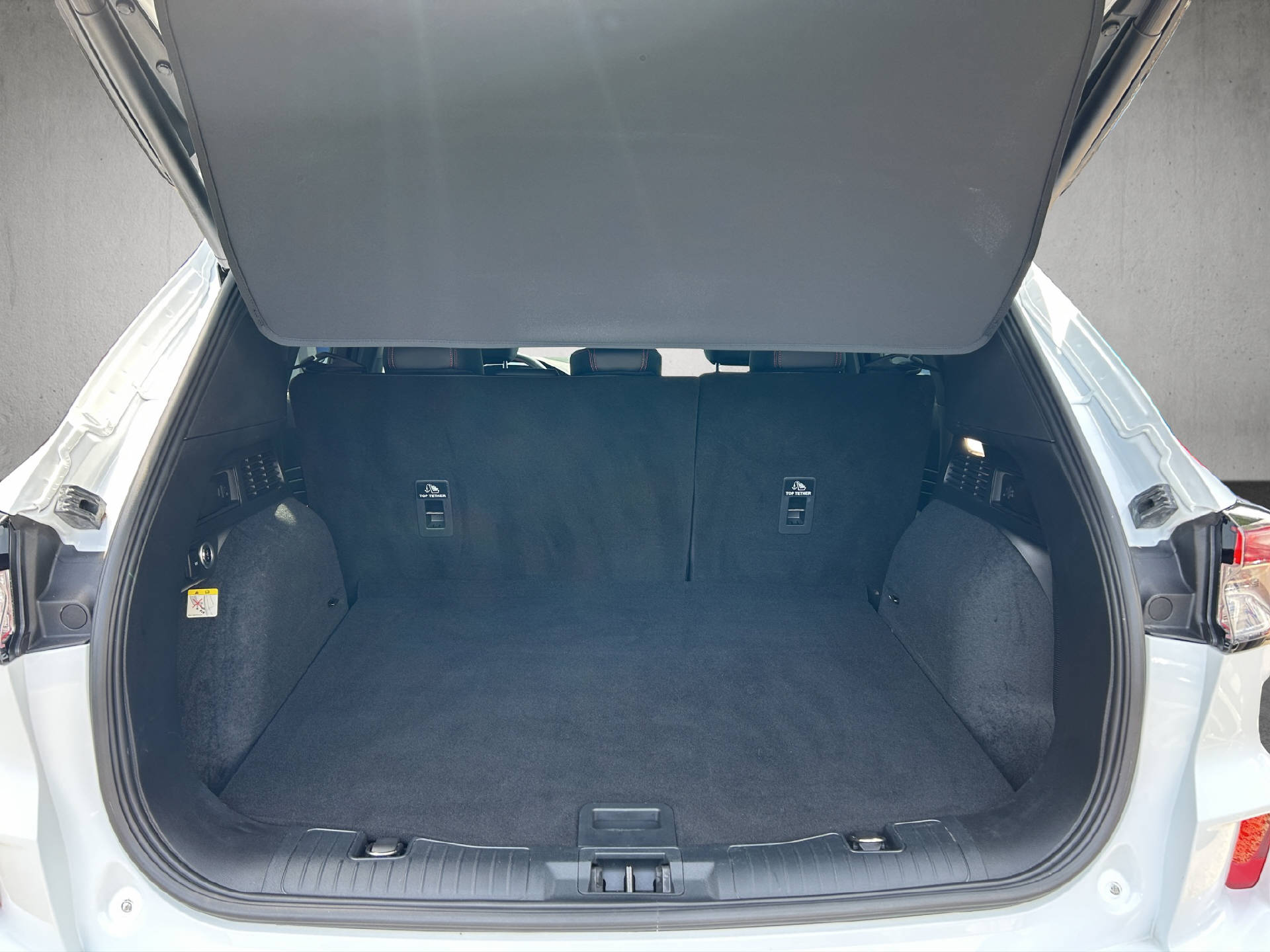 FORD Kuga 2.5 Plug-in Hybrid ST-Line X-image-20