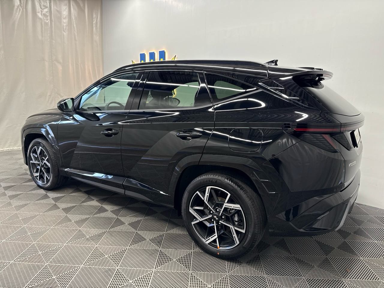HYUNDAI Tucson 1.6 TGDI PHEV N-Line 4WD-showroom-element-1