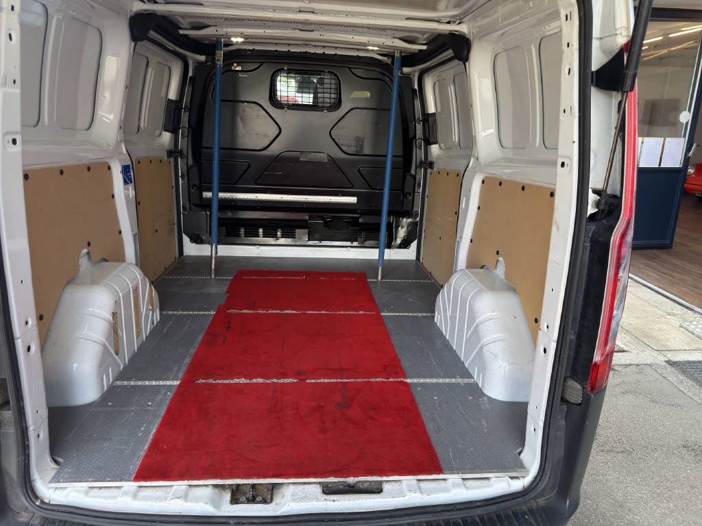 FORD Transit Custom Van 310 L1 2.2 TDCi 125 Trend-image-11