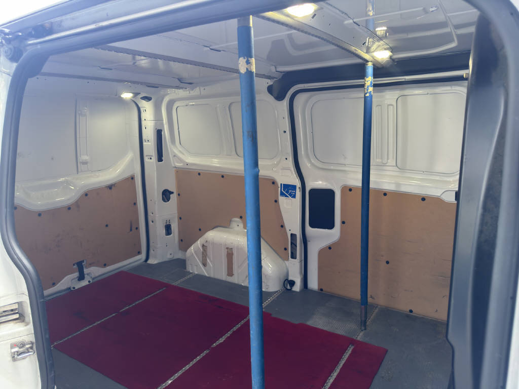 FORD Transit Custom Van 310 L1 2.2 TDCi 125 Trend-image-12