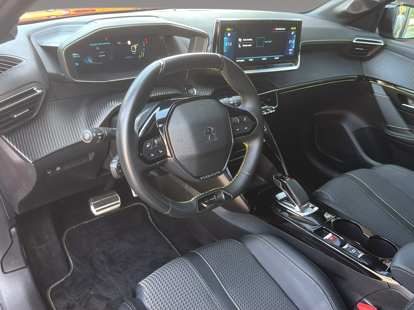 PEUGEOT 208 e-GT-image-6