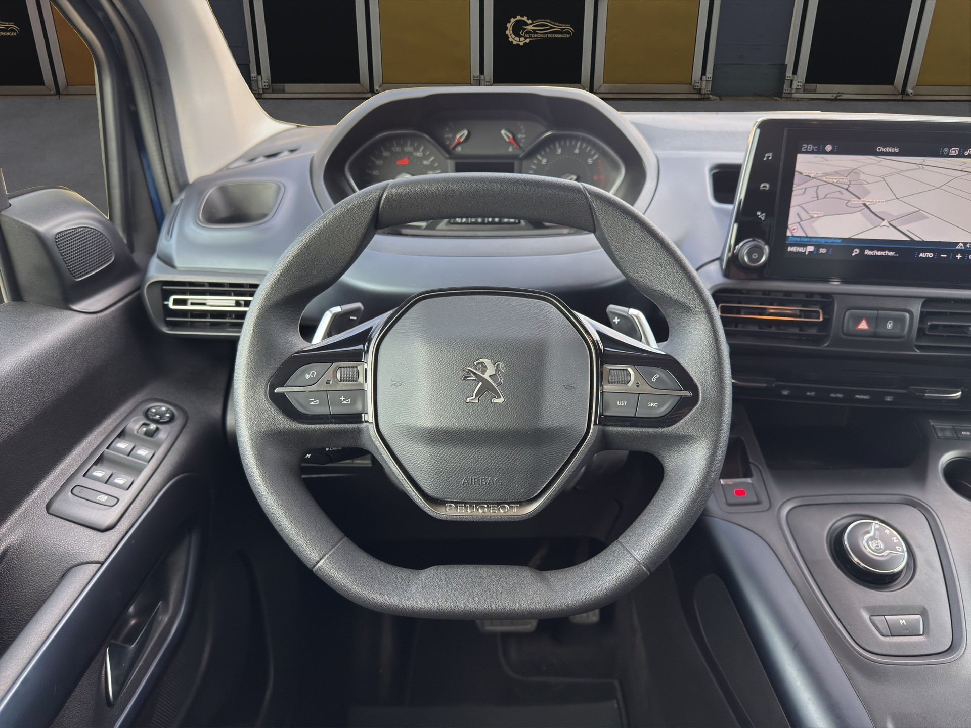 PEUGEOT Rifter Long 1.2 PureTech 130 Allure-image-11