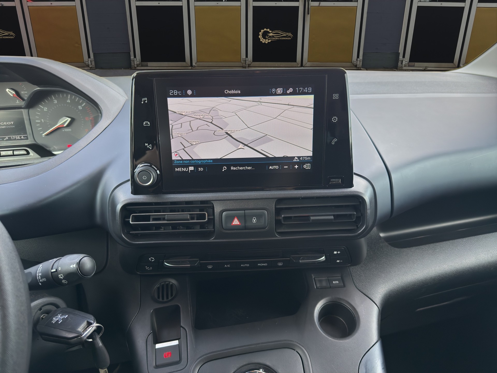PEUGEOT Rifter Long 1.2 PureTech 130 Allure-image-14