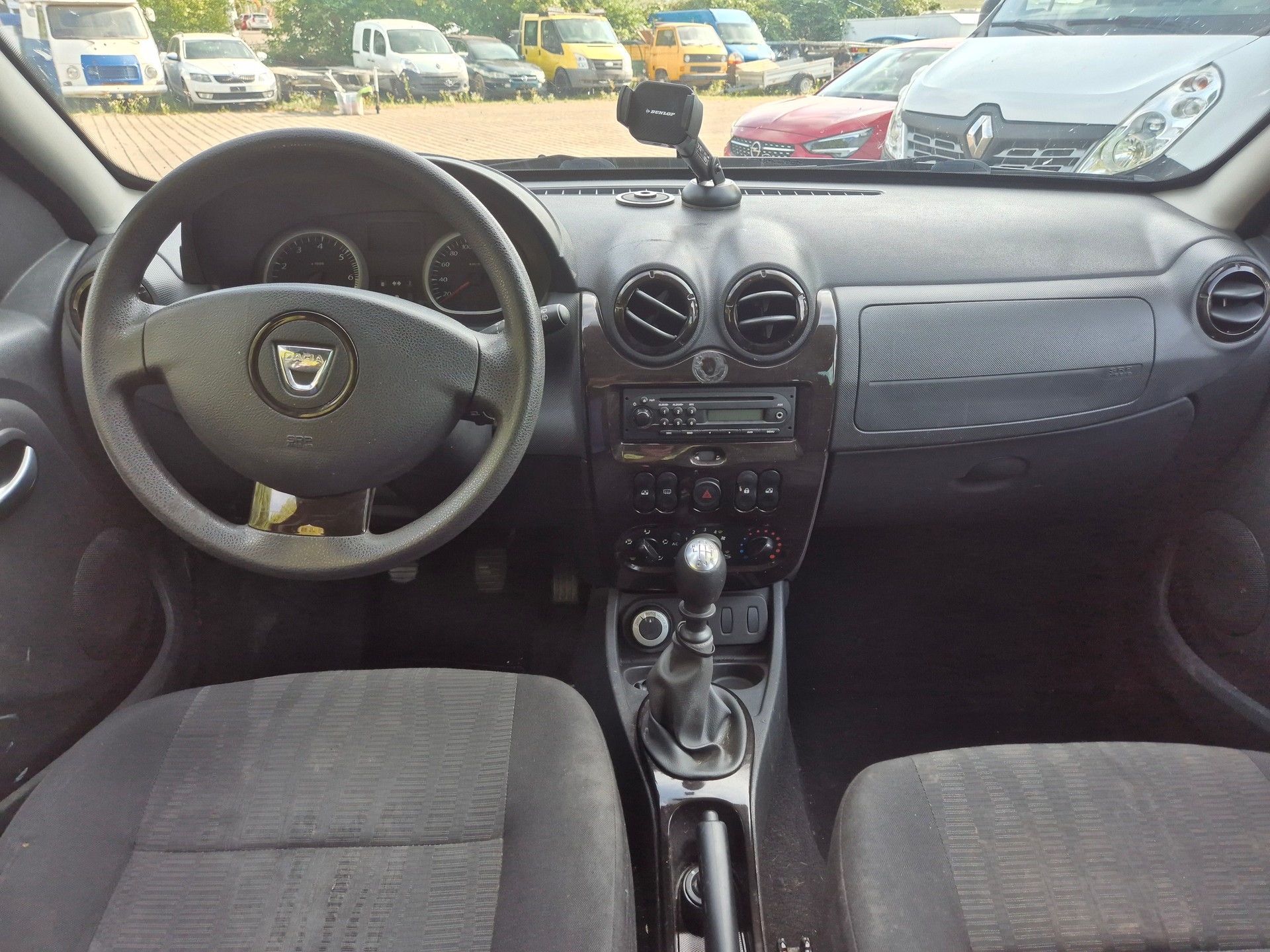 DACIA Duster 1.5 dCi Lauréate 4x4-image-9