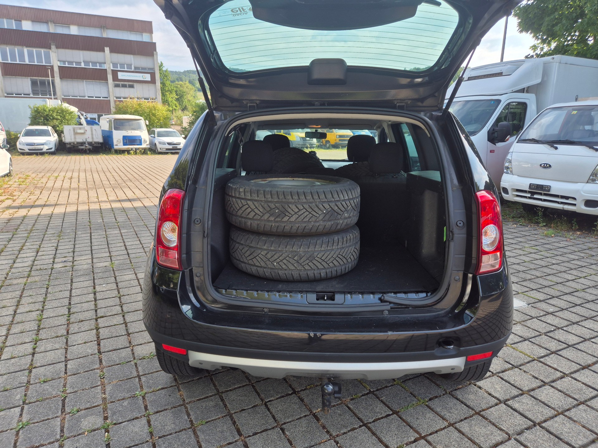 DACIA Duster 1.5 dCi Lauréate 4x4-image-8