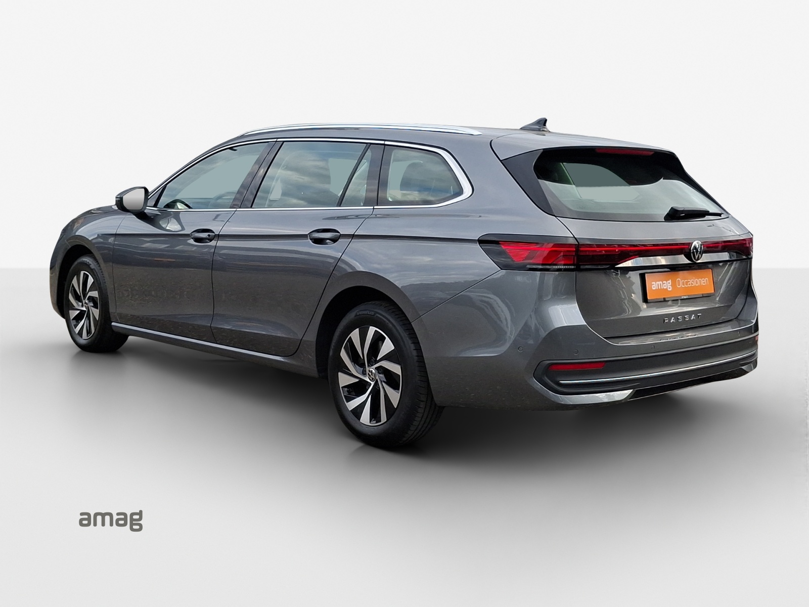 VW Passat Variant 2.0 TDI evo Business DSG-image-2