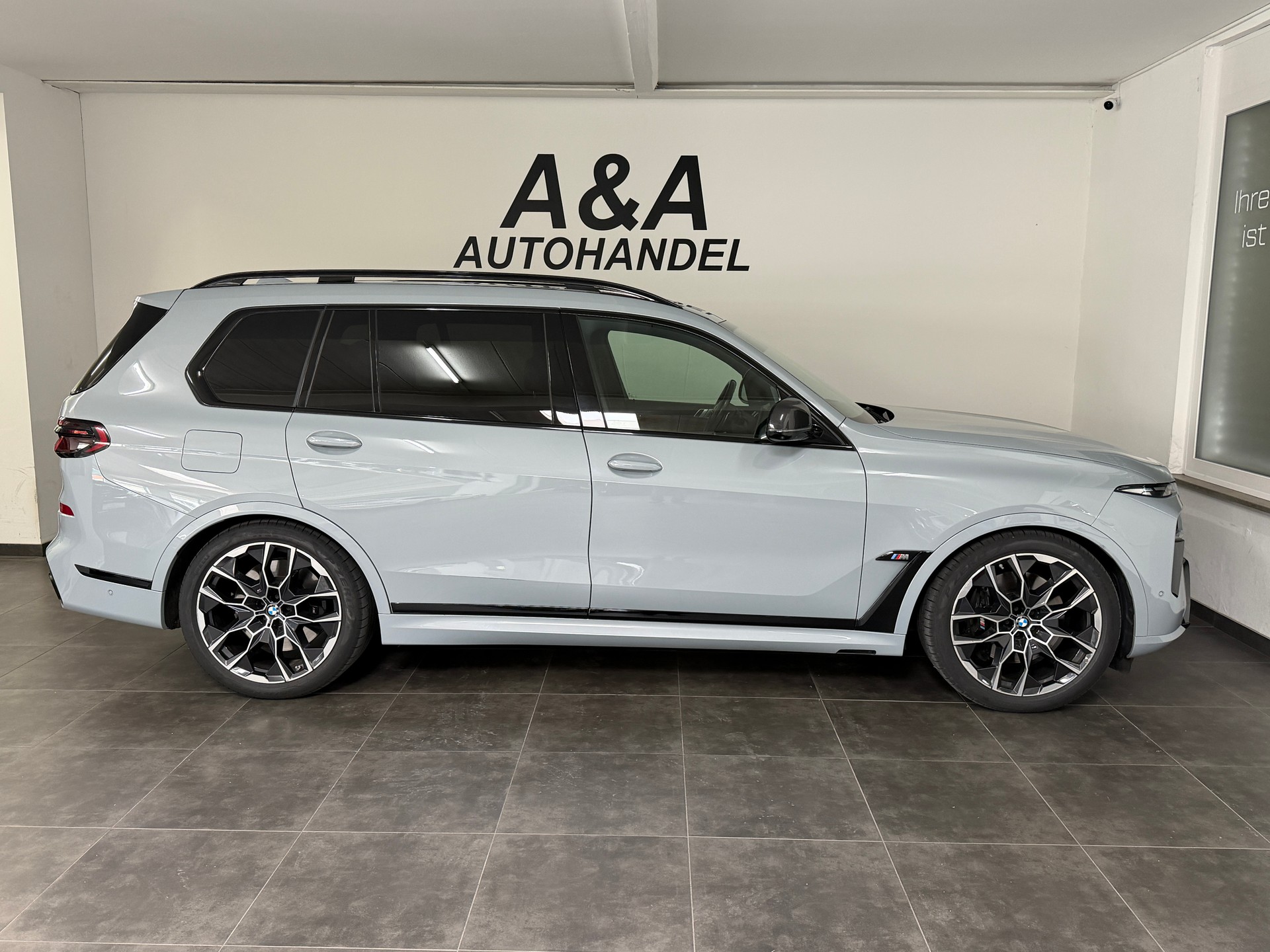 BMW X7 xDrive 48V M60i Steptronic M Sport Pro-image-2