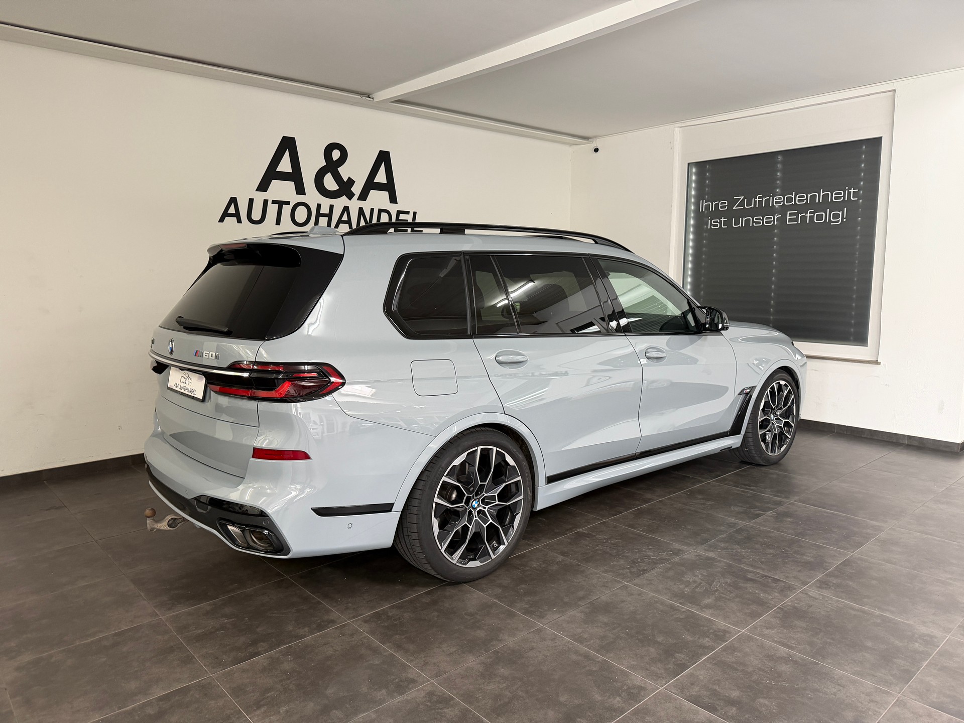 BMW X7 xDrive 48V M60i Steptronic M Sport Pro-image-3