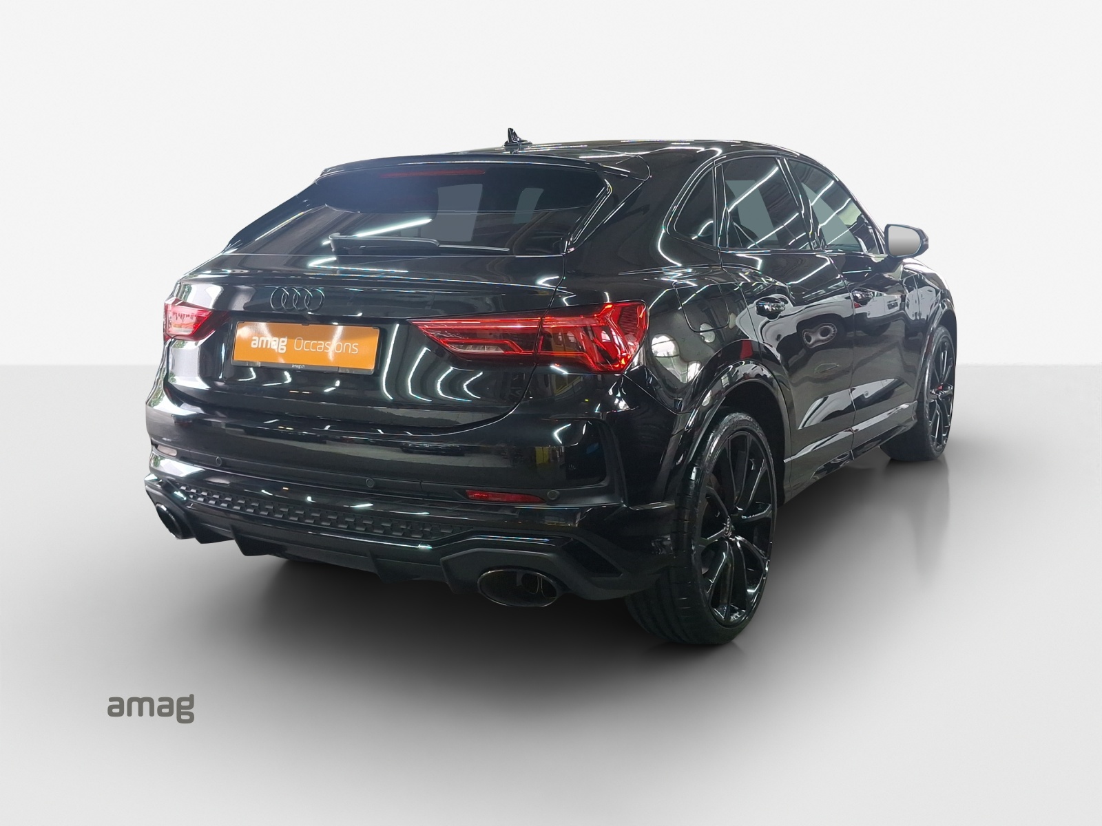 AUDI RS Q3 Sportback quattro S tronic-image-4
