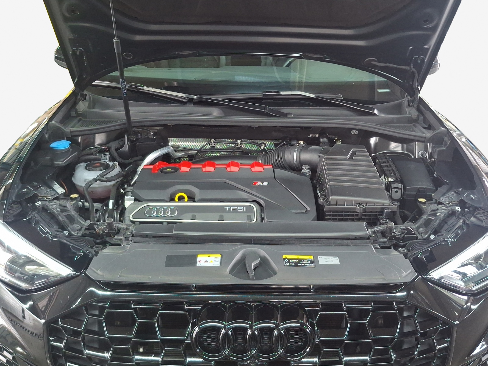 AUDI RS Q3 Sportback quattro S tronic-image-15