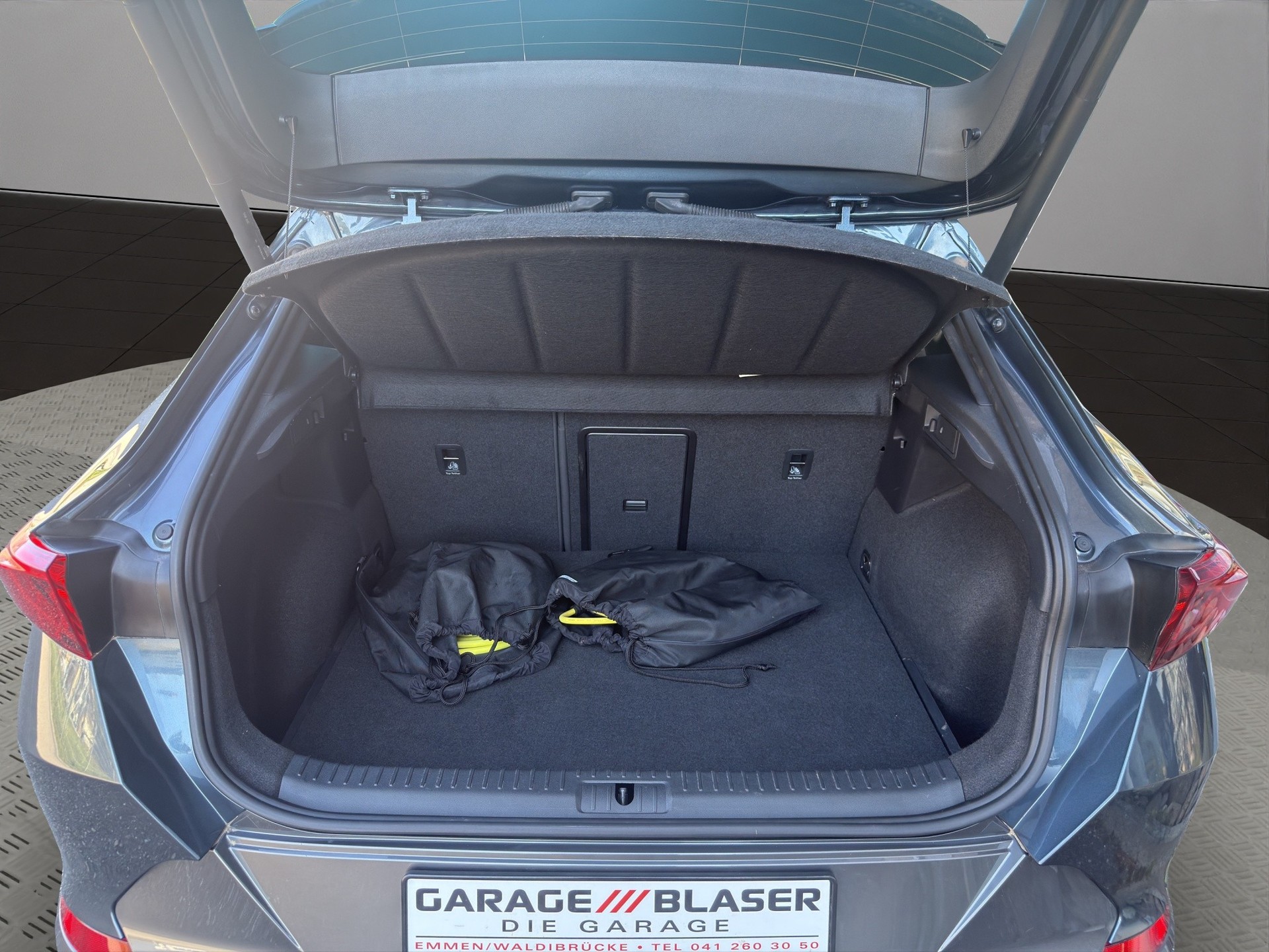 CUPRA Formentor 1.4 e-HYBRID pHEV Inicio DSG-image-8