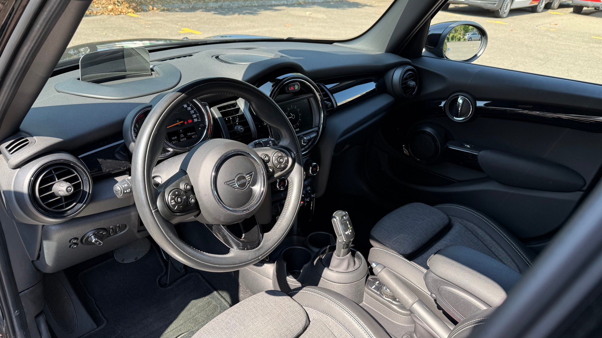 MINI 1.5i Cooper-image-4