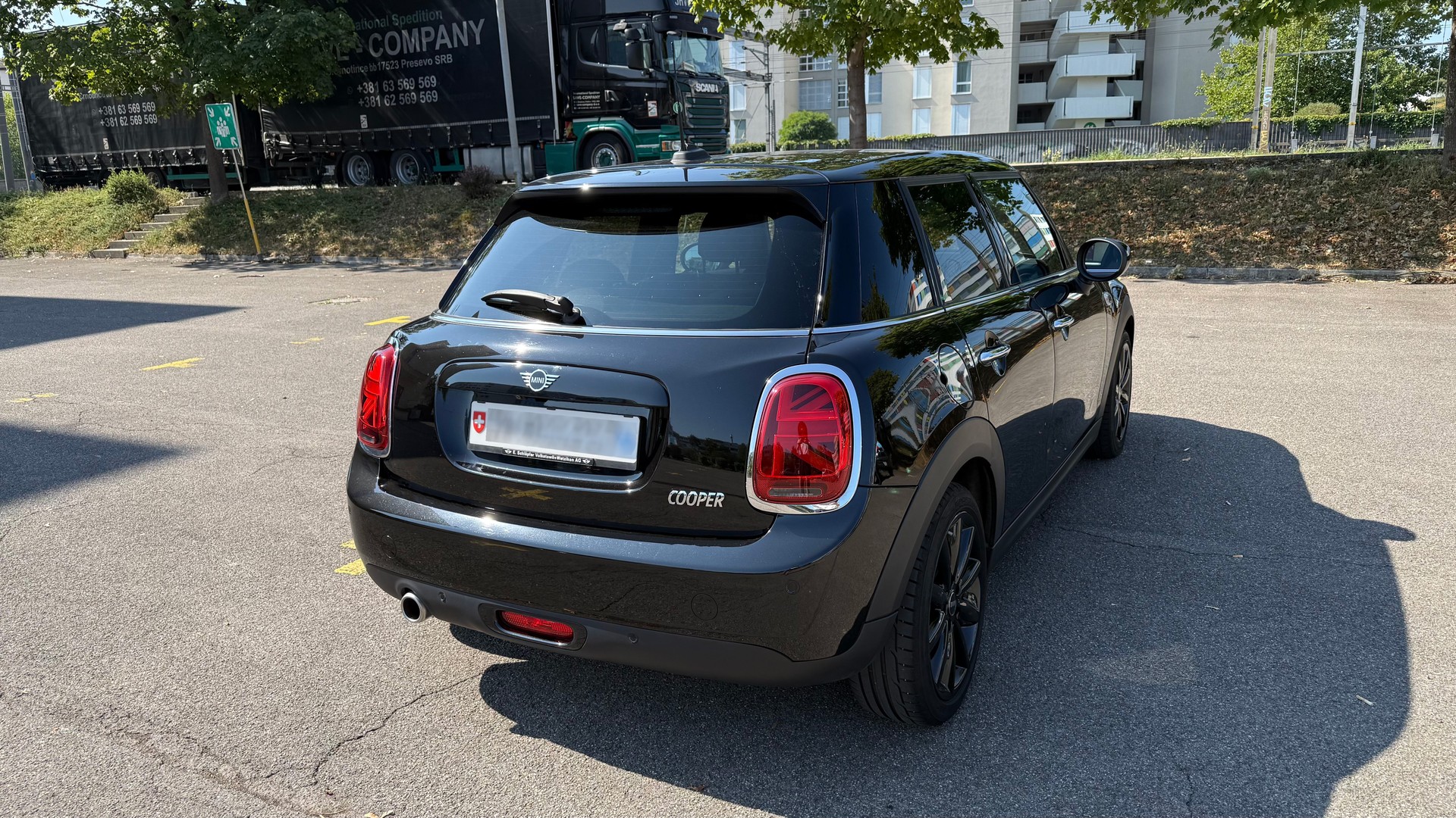 MINI 1.5i Cooper-image-2