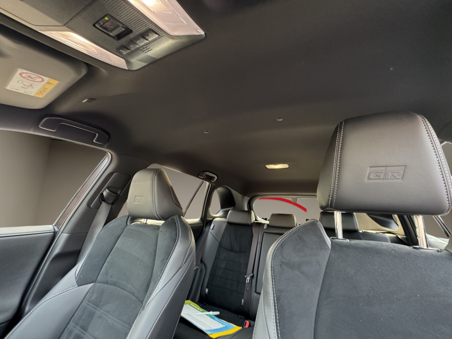 TOYOTA RAV4 2.5 Plug-In-Hybrid GR Sport-image-16
