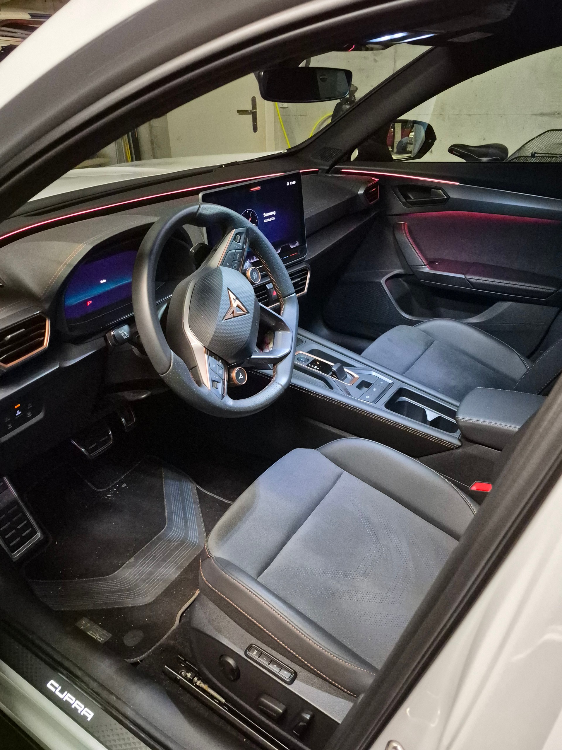 CUPRA 1.5 eHybrid VZ DSG-image-4